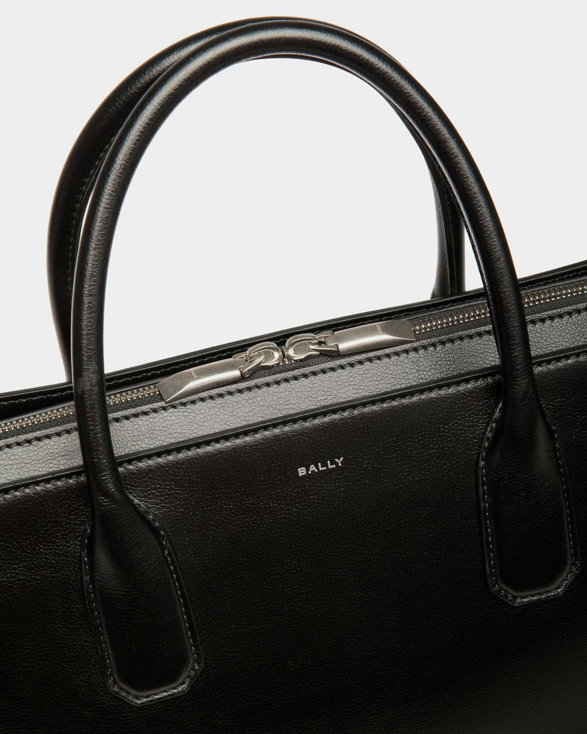 Men's Banque Business Bag In Black Leather | Bally | Still Life Detail