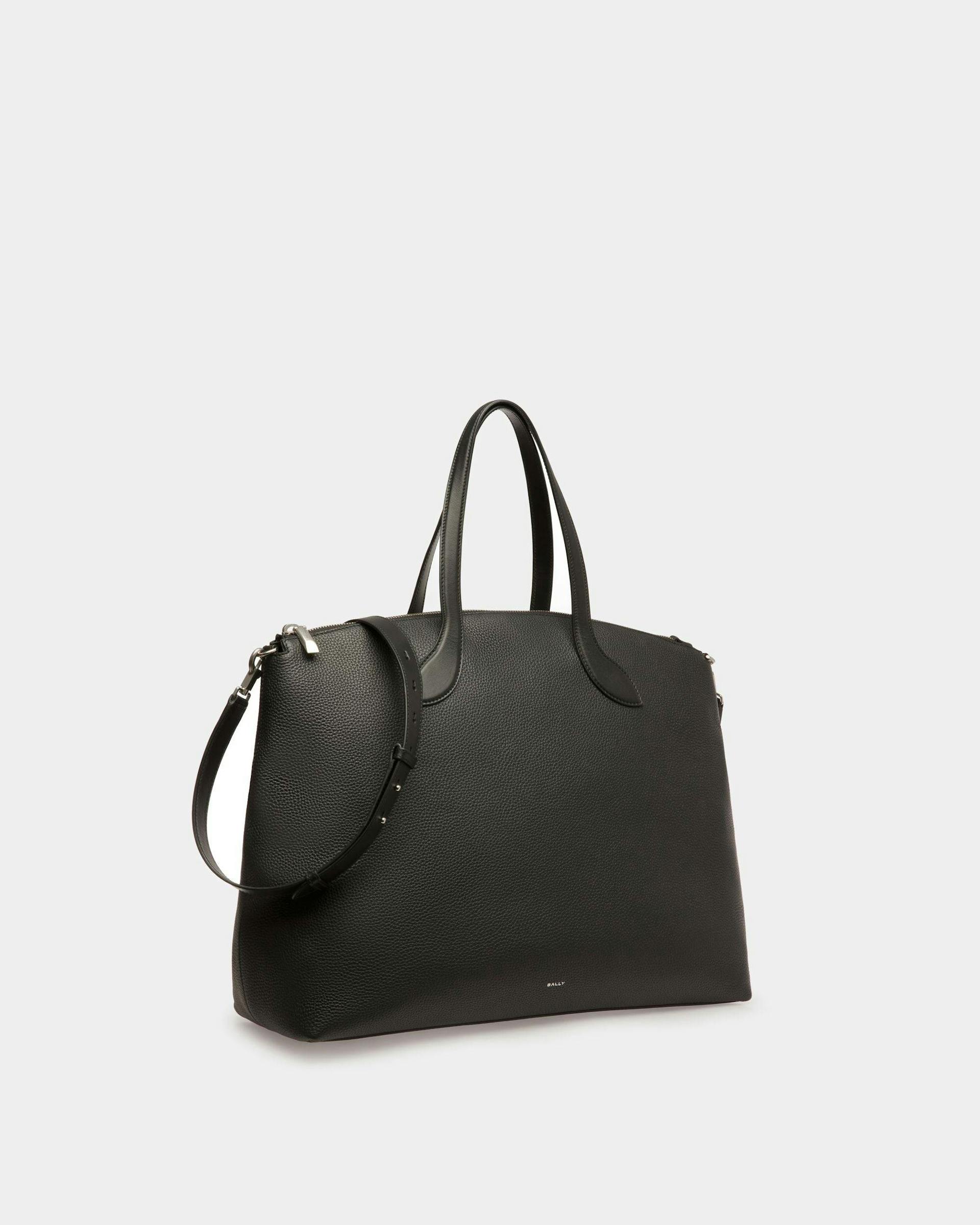Men's Lago Tote Bag In Black Leather | Bally | Still Life 3/4 Front