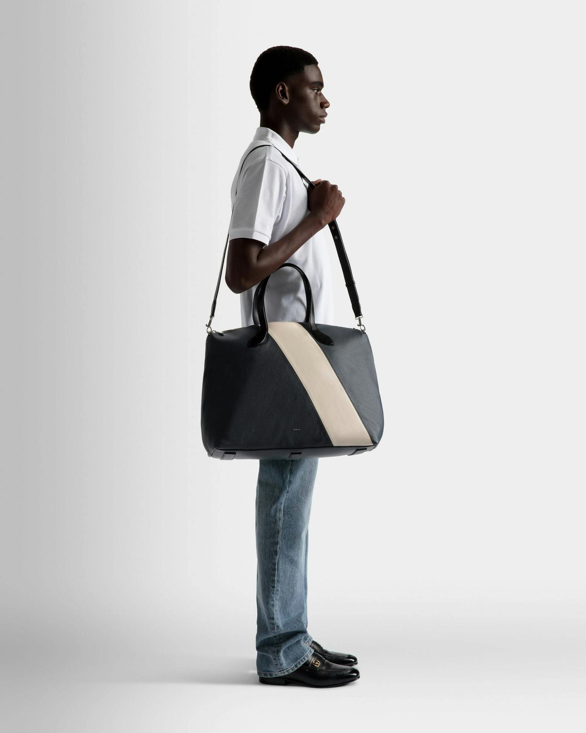 Men's Lago Tote Bag In Midnight Leather | Bally | On Model Front