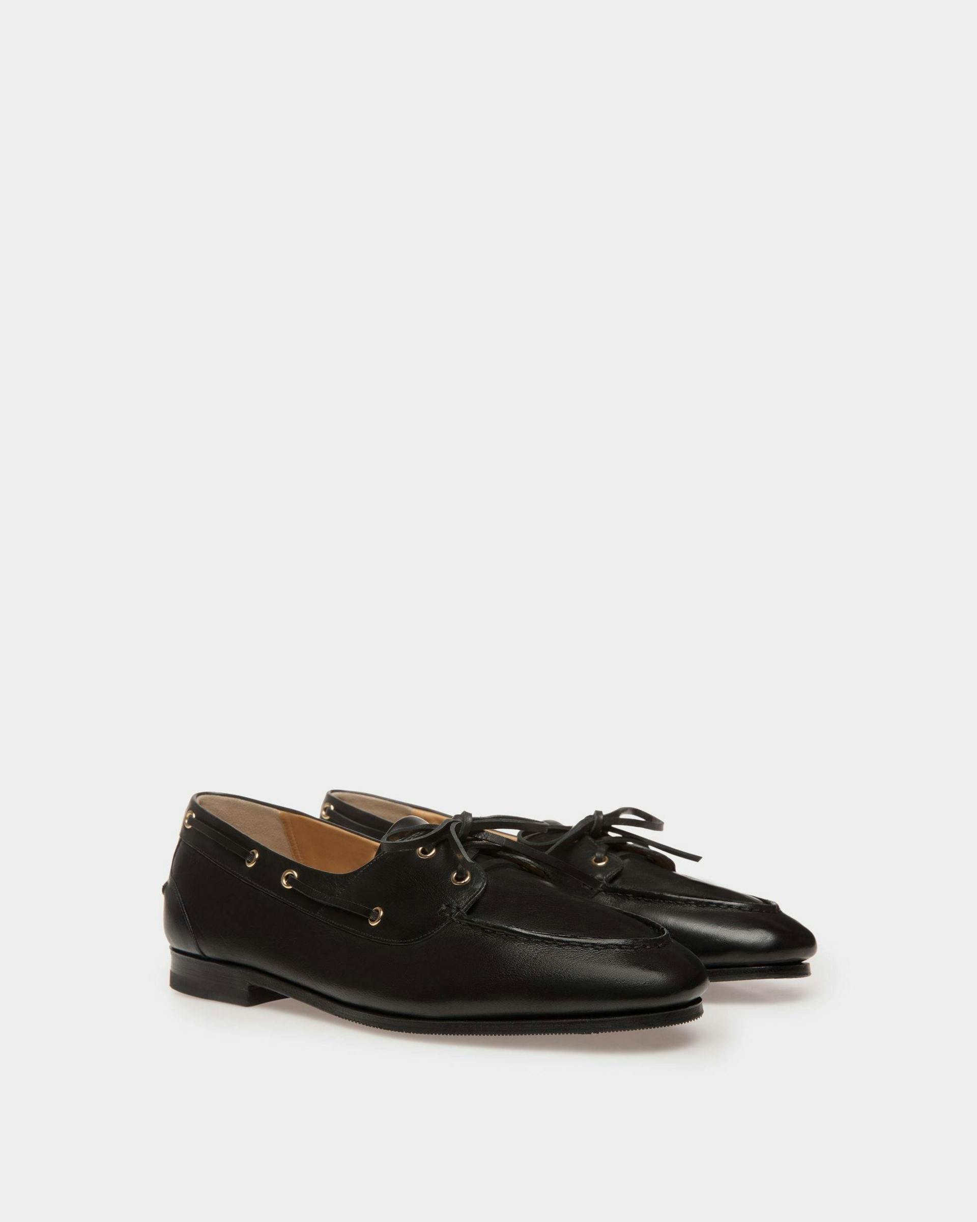 Men's Plume Moccasin in Black Leather | Bally | Still Life 3/4 Front