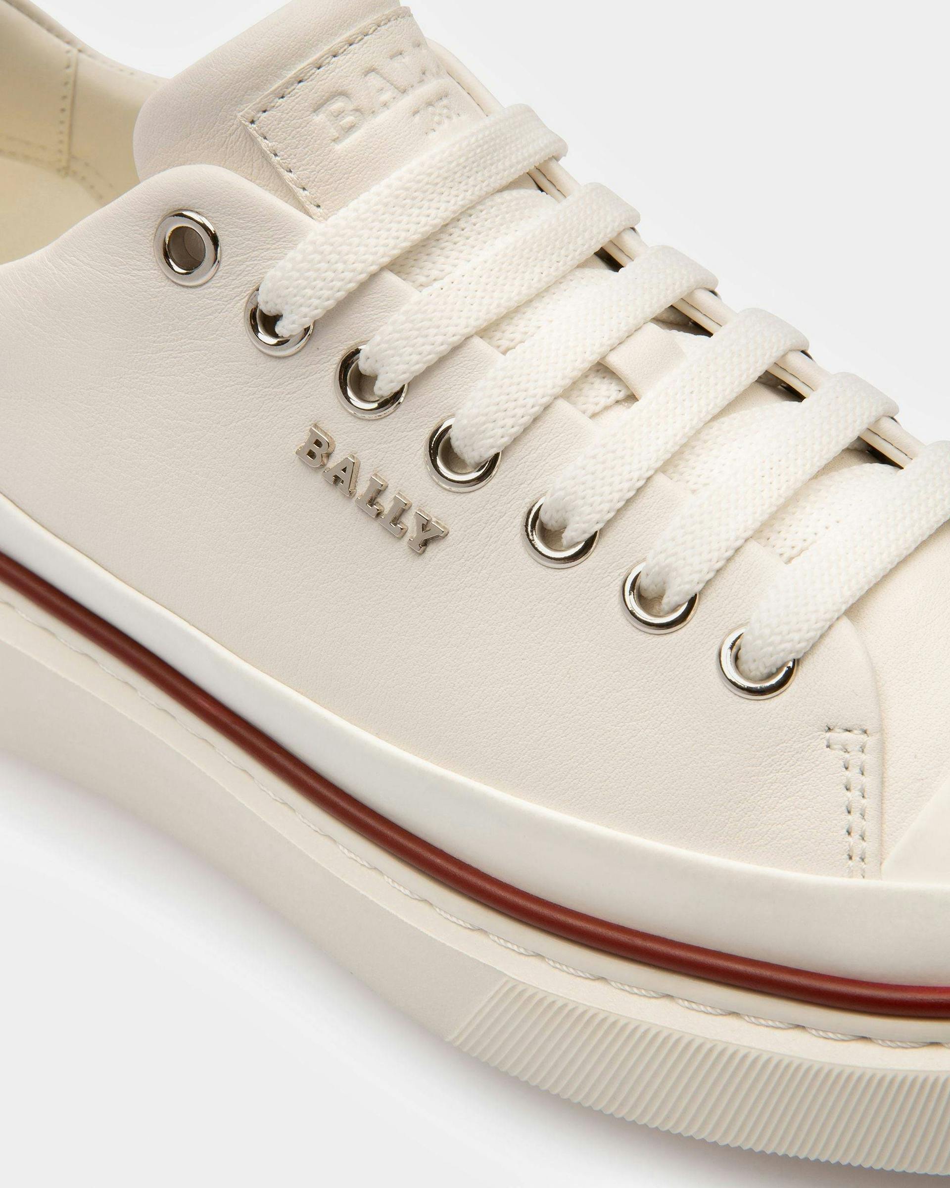 Maily Sneakers En Cuir Blanc - Femme - Bally - 04