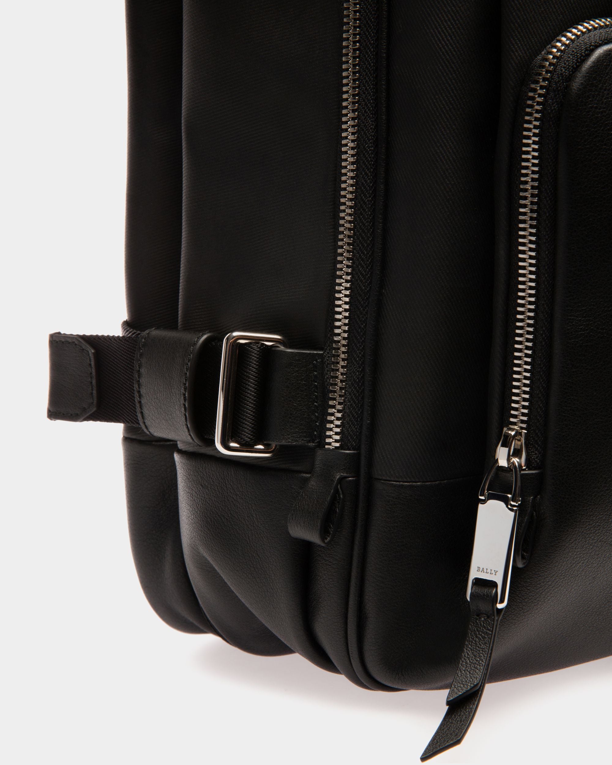Veltan Sac À Dos Noir En Toile Enduite Et Cuir - Homme - Bally - 05