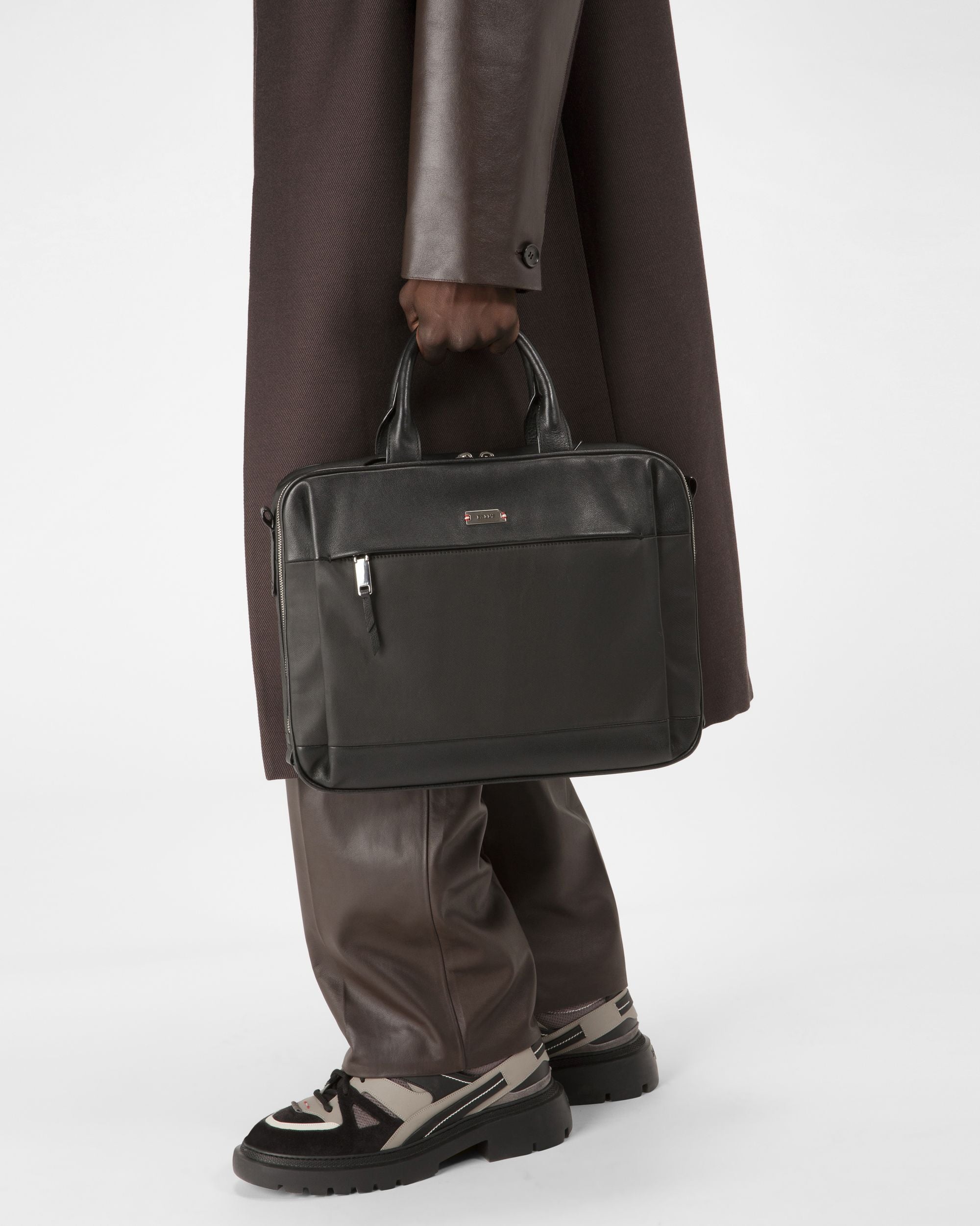 Vaud Sac Professionnel En Toile Enduite Et Cuir Noirs - Homme - Bally - 04
