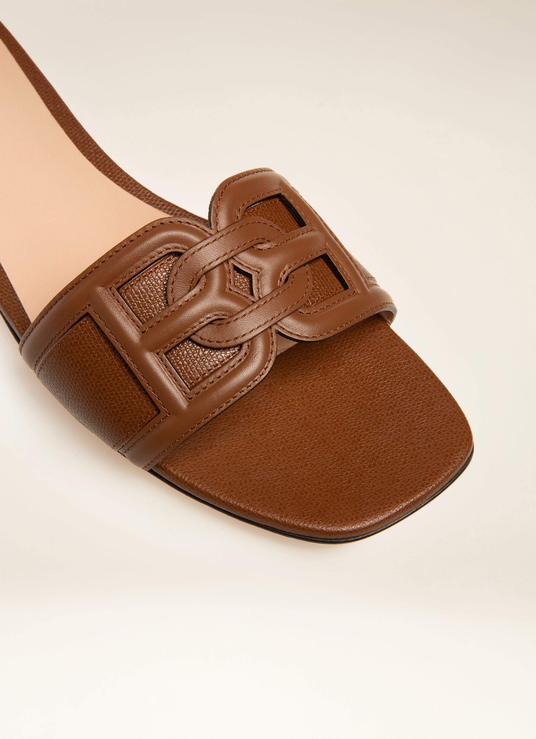 Peoni Sandales En Cuir Marron - Femme - Bally - 02