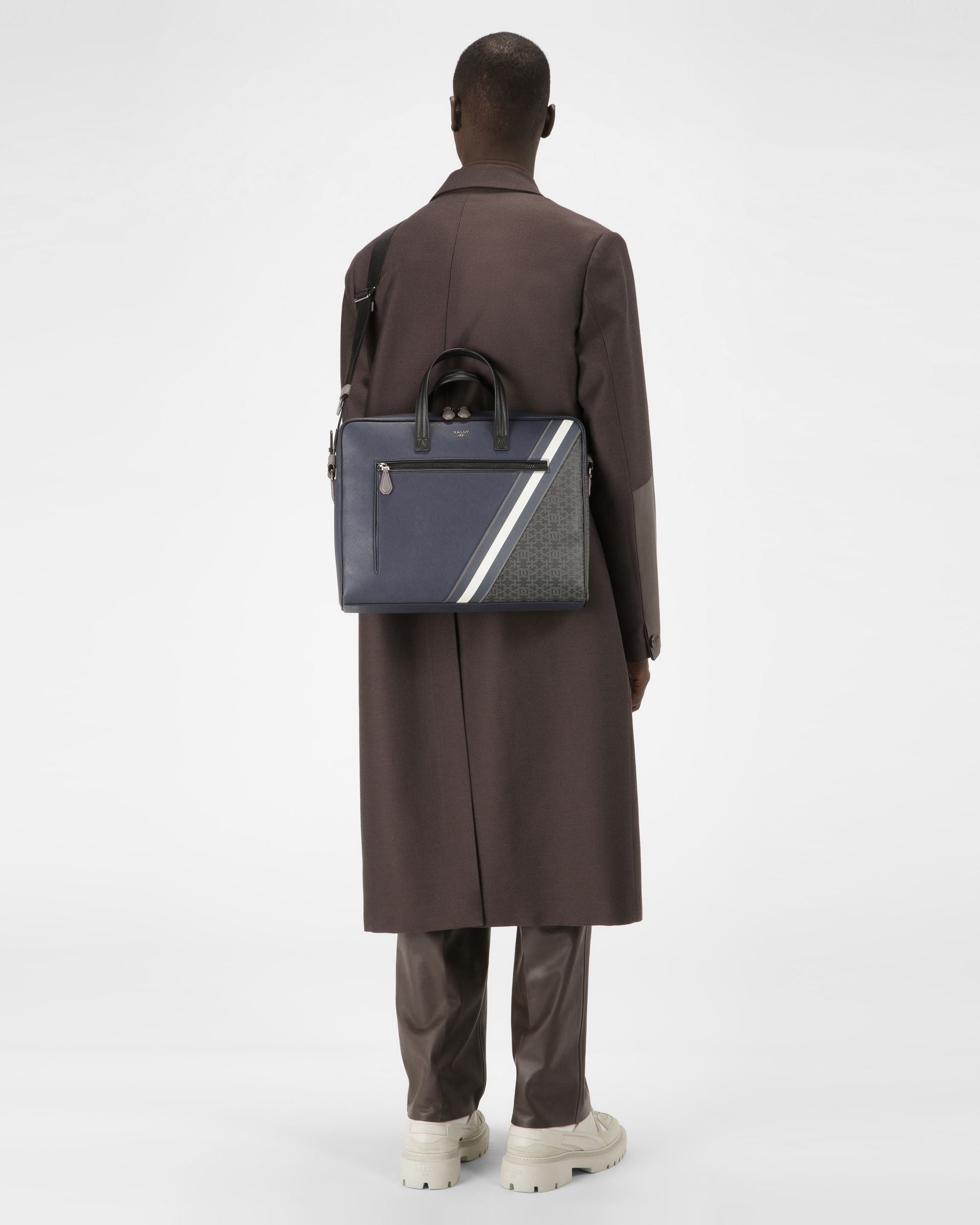 Mikes Sac Beniness En Cuir Bleu Marine - Homme - Bally - 06