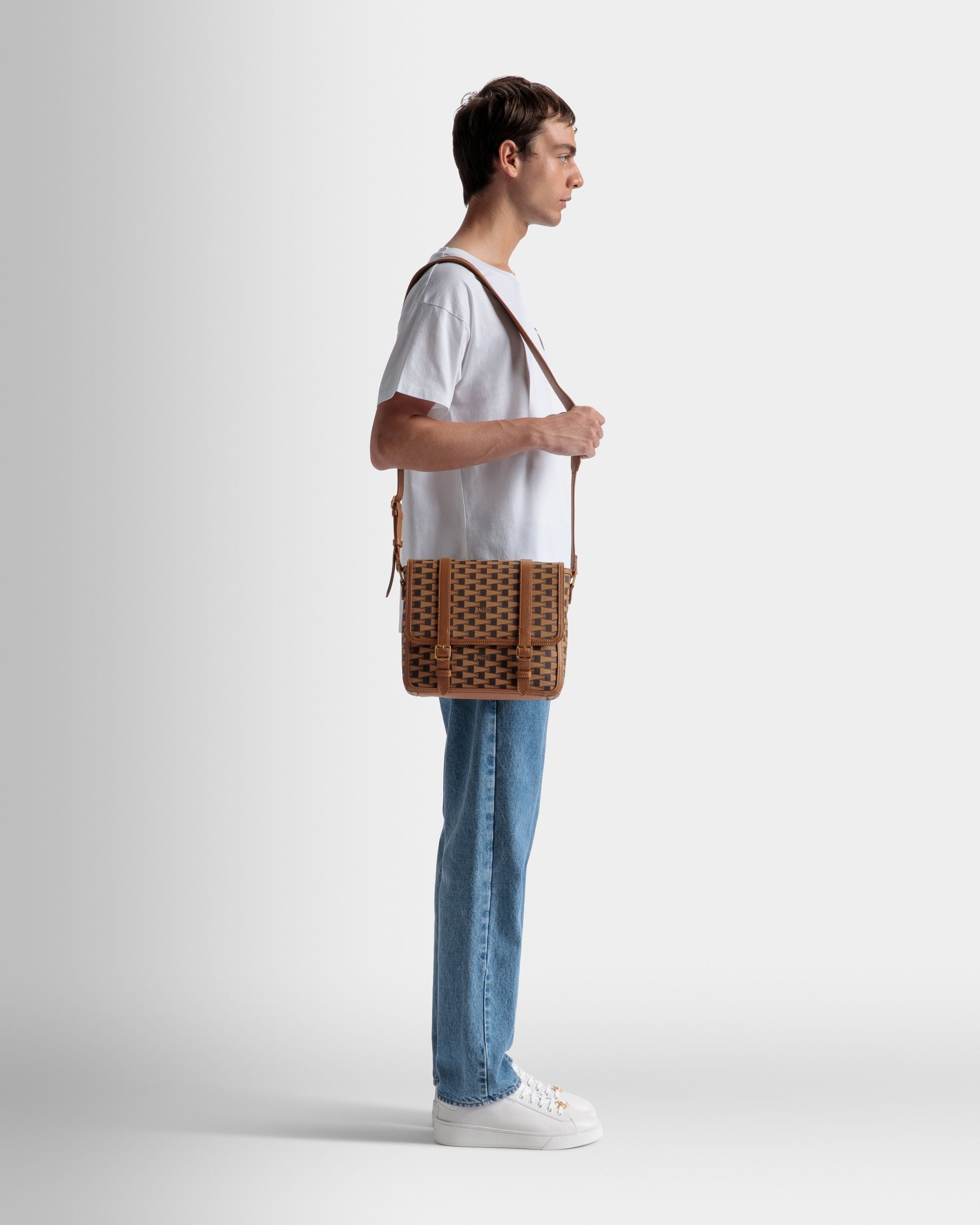 Sac Messenger Pennant TPU Couleur Sable - Homme - Bally - 02