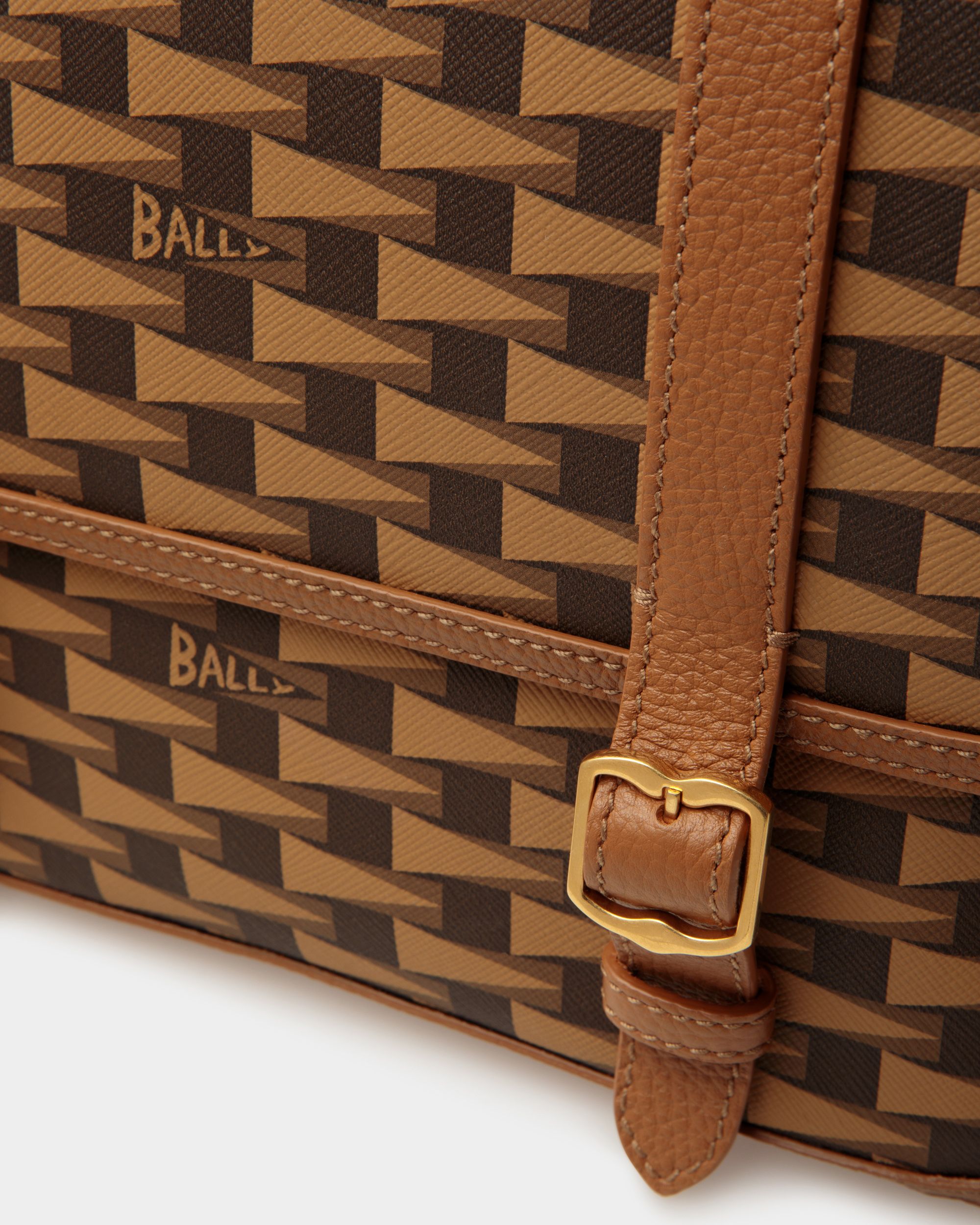 Sac Messenger Pennant TPU Couleur Sable - Homme - Bally - 06