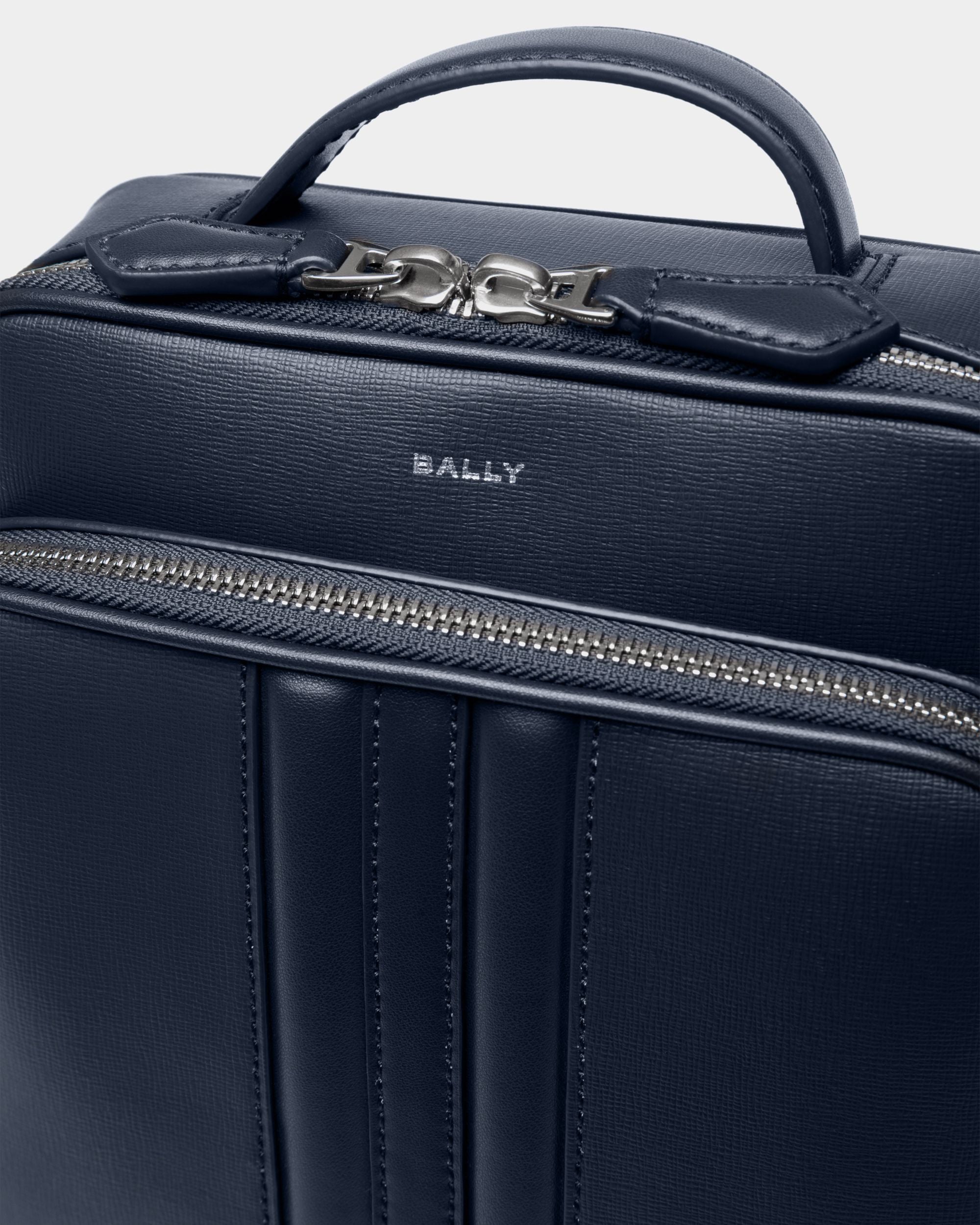 Sac À Bandoulière Mythos En Cuir Recyclé Navy Blue - Homme - Bally - 06