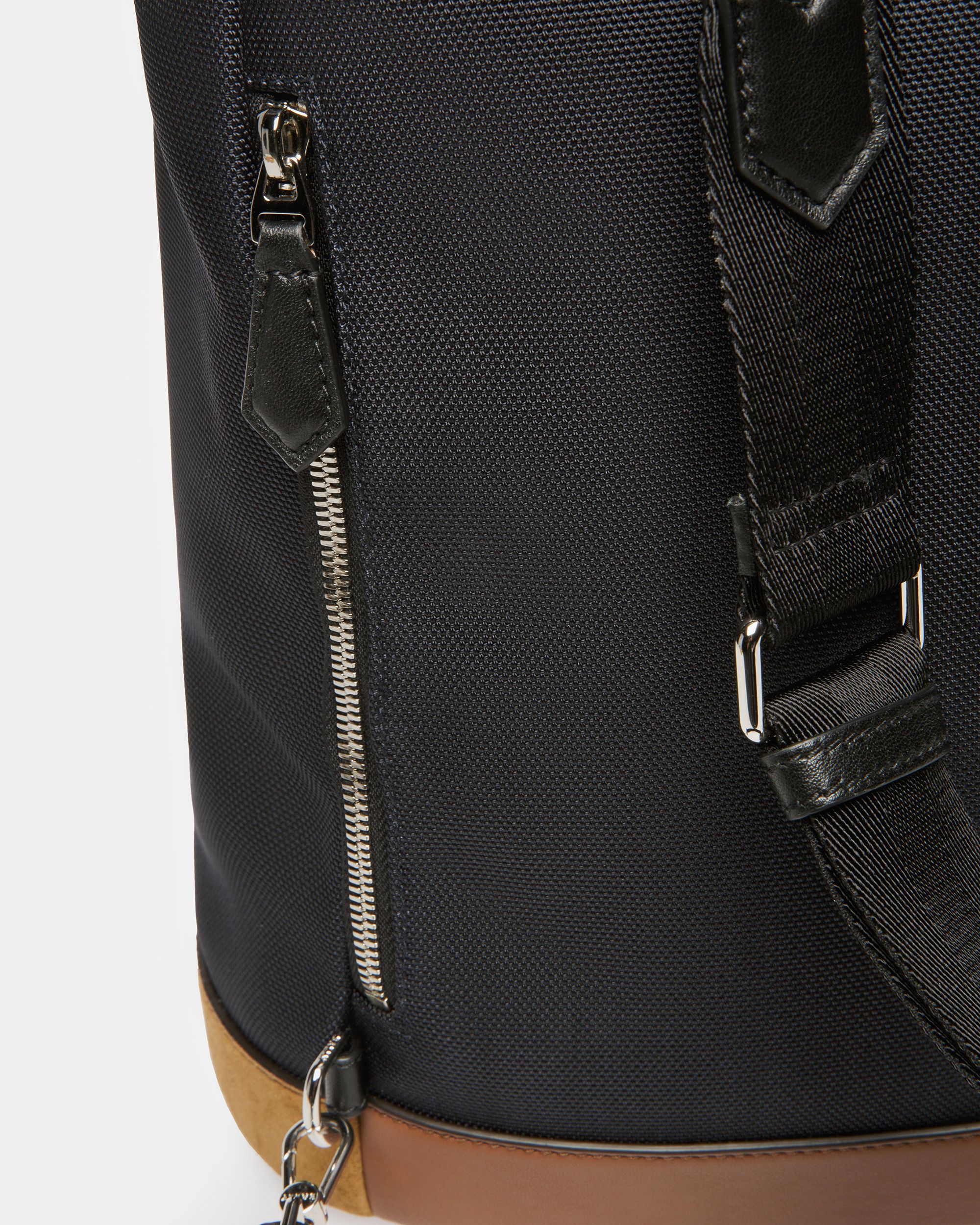 Cazes Sacoche Sling En Cuir Et Nylon Bleu Nuit - Homme - Bally - 05