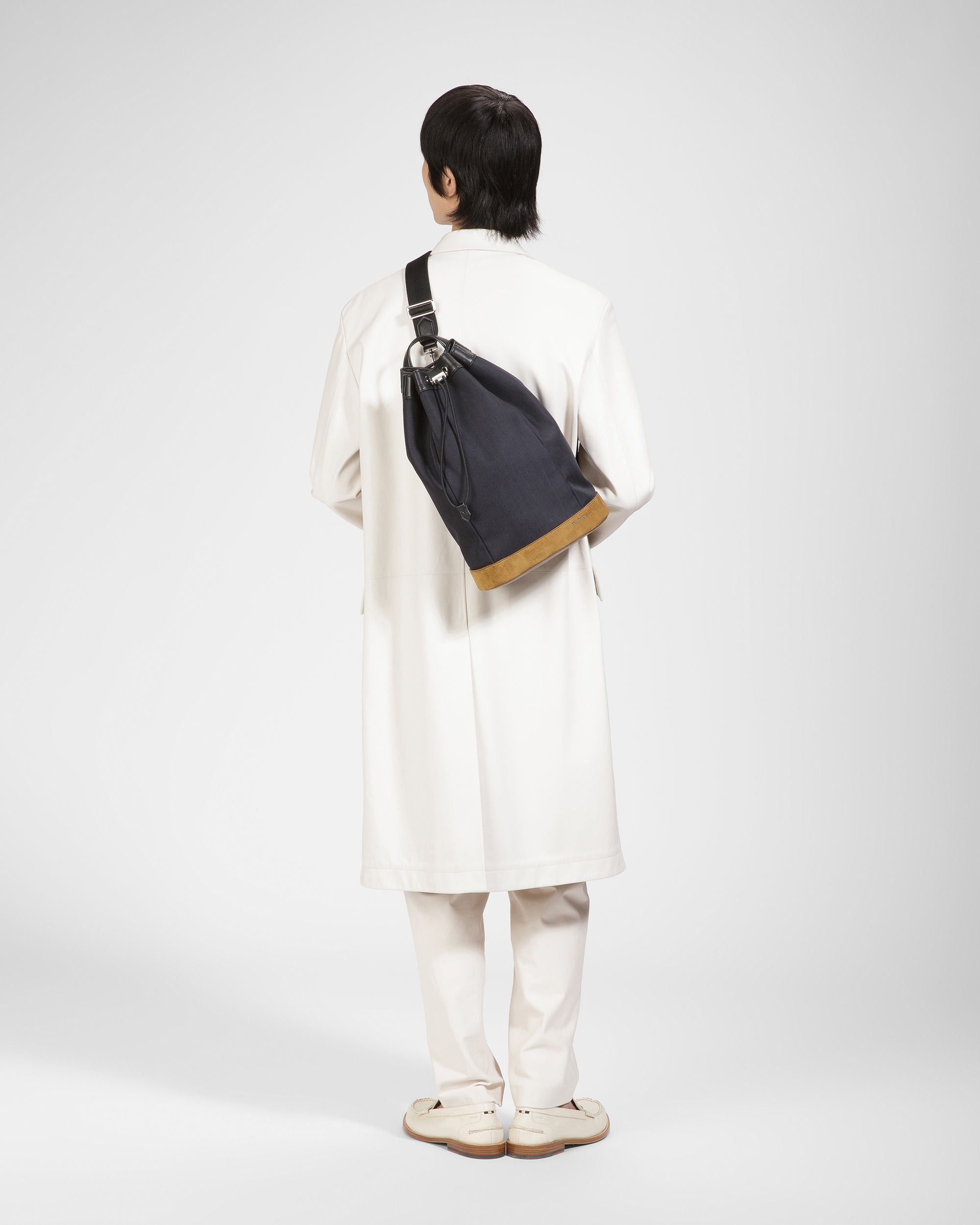 Cazes Sacoche Sling En Cuir Et Nylon Bleu Nuit - Homme - Bally - 06