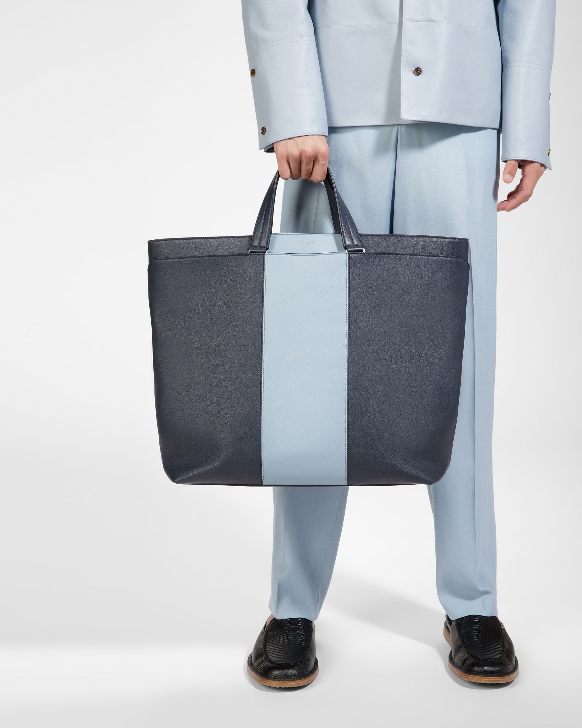 Havid Sac Fourre-Tout En Cuir Bleu Nuit Et Bleu Clair - Homme - Bally - 02