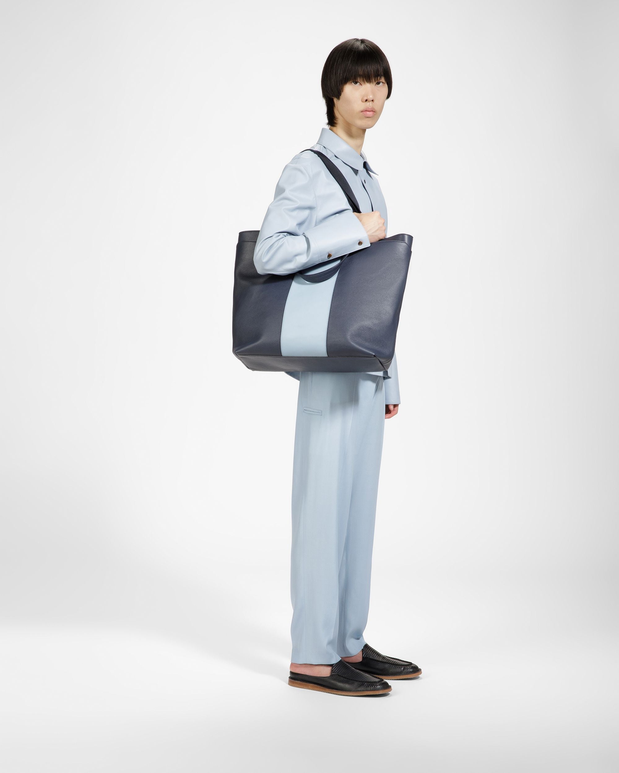 Havid Sac Fourre-Tout En Cuir Bleu Nuit Et Bleu Clair - Homme - Bally - 06
