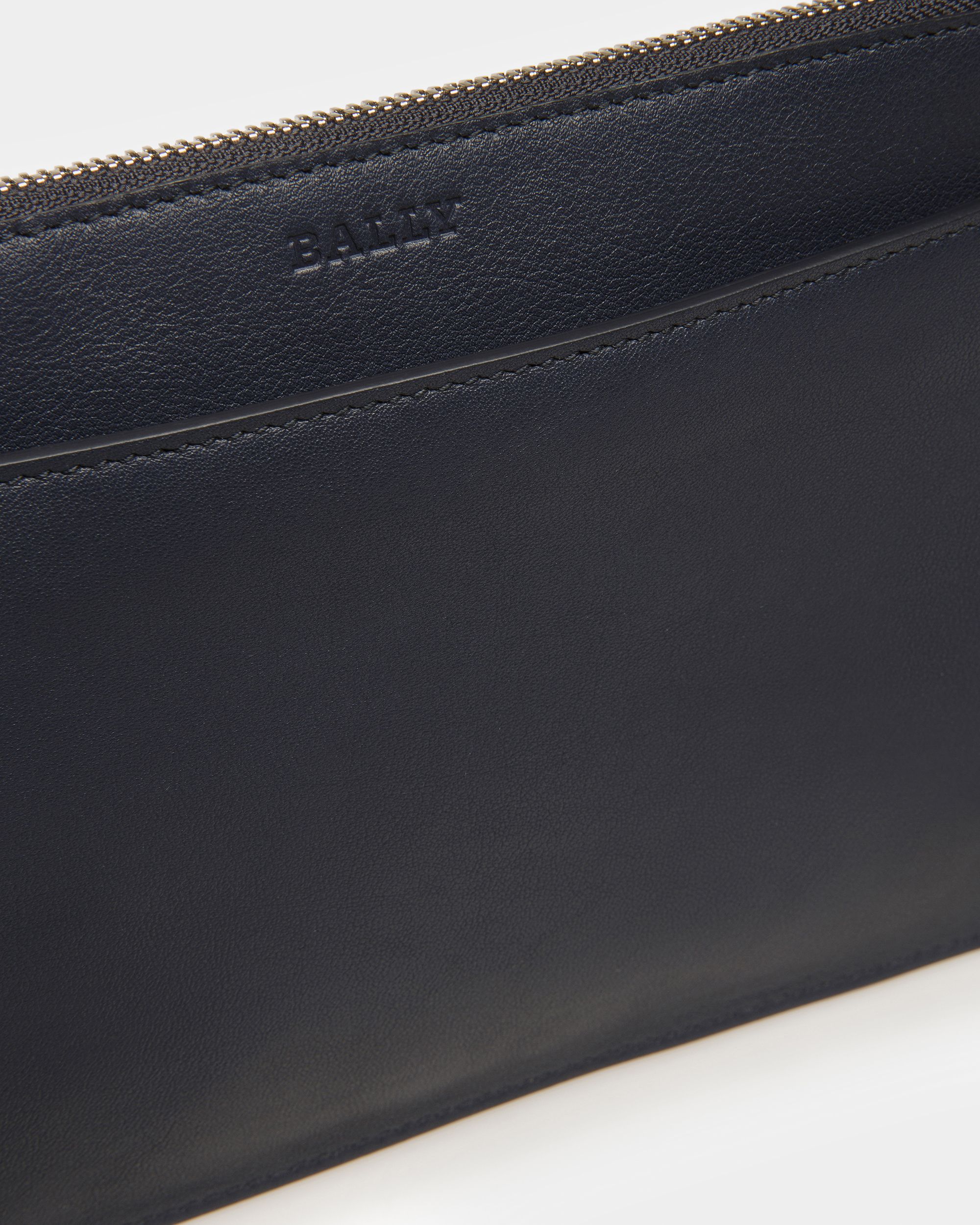 Havid Sac Fourre-Tout En Cuir Bleu Nuit Et Bleu Clair - Homme - Bally - 10