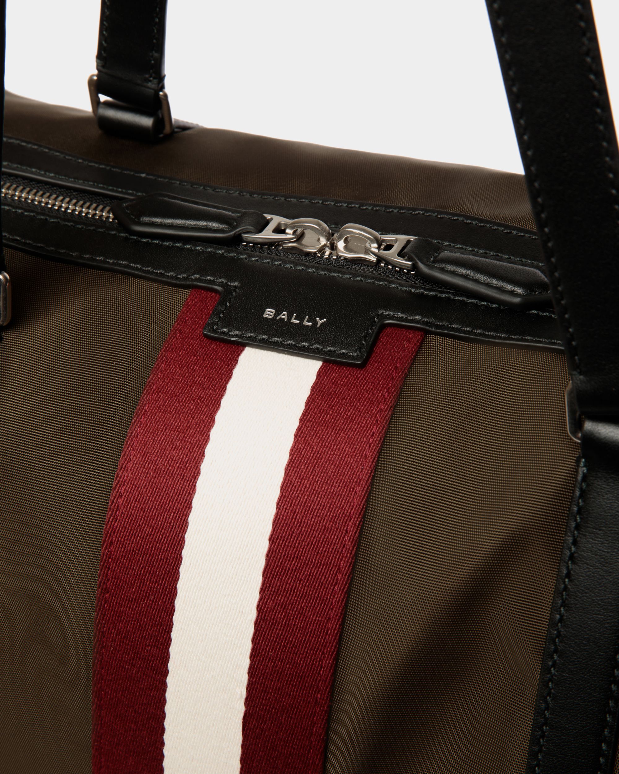 Sac De Week-End Code En Nylon Military Green - Homme - Bally - 06
