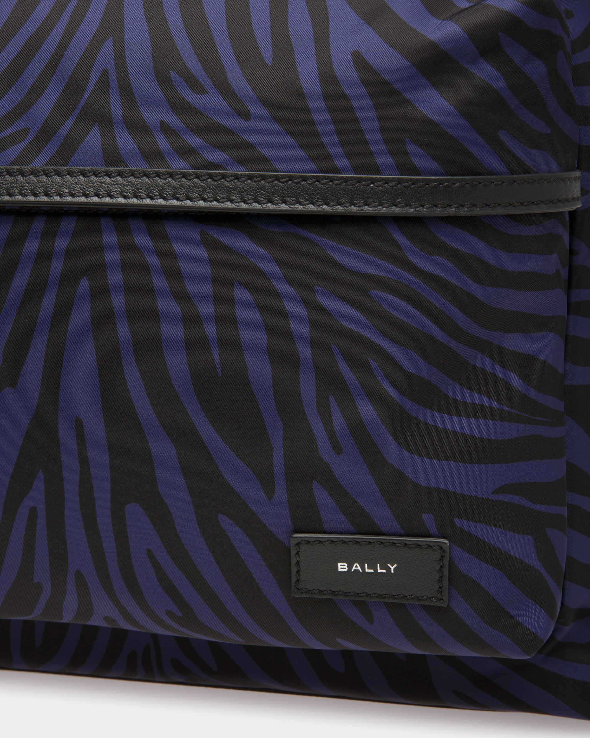 Sac À Dos Zebra Crossing En Tissu Et Nylon Bleu Marine Et Noir - Homme - Bally - 06