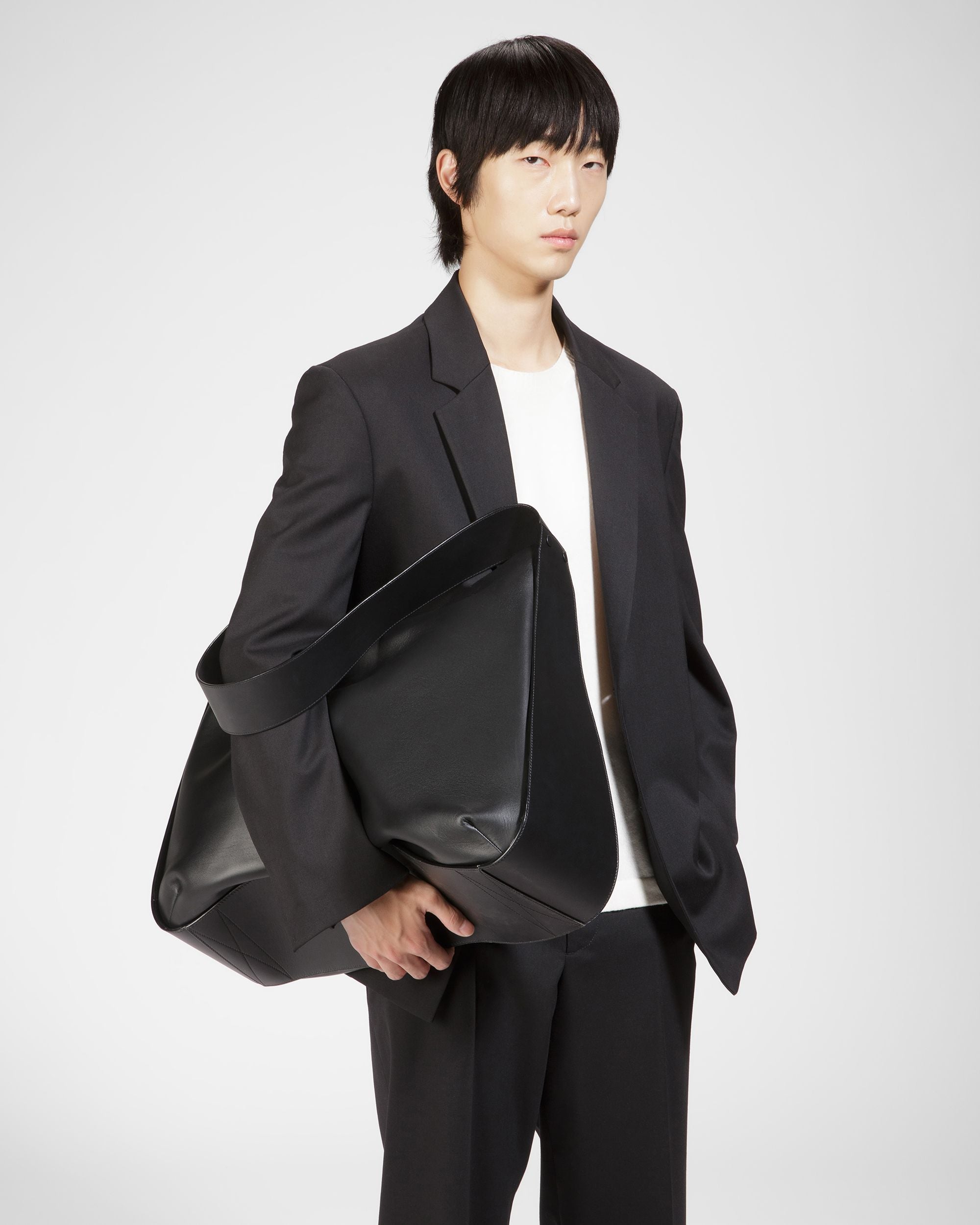 Appel Sac Hobo En Cuir Noir - Homme - Bally - 02