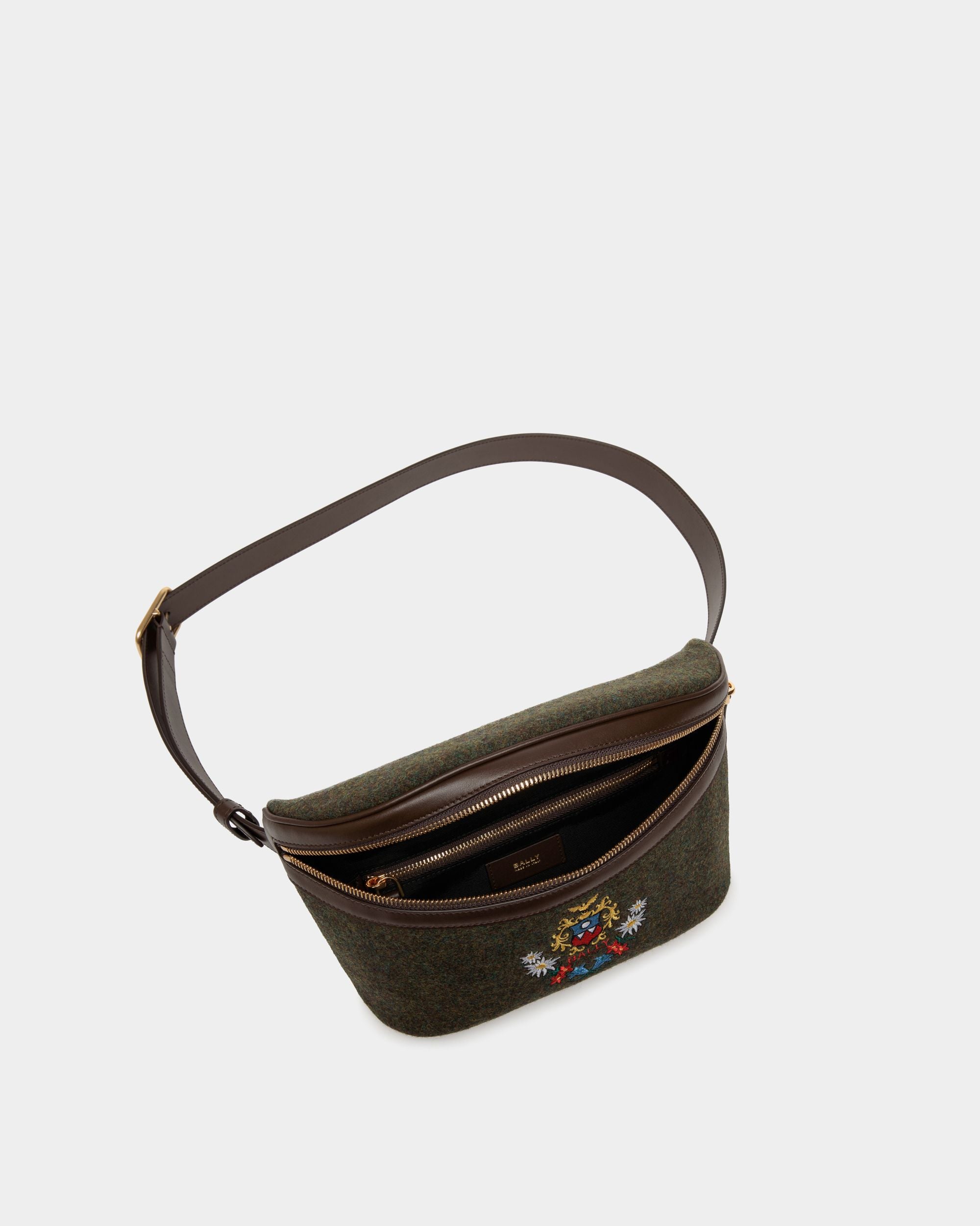 Sac Banane De La Capsule D'hiver En Laine Vert Foncé Et En Cuir Ebano Orné De Fleurs Des Alpes - Homme - Bally - 04