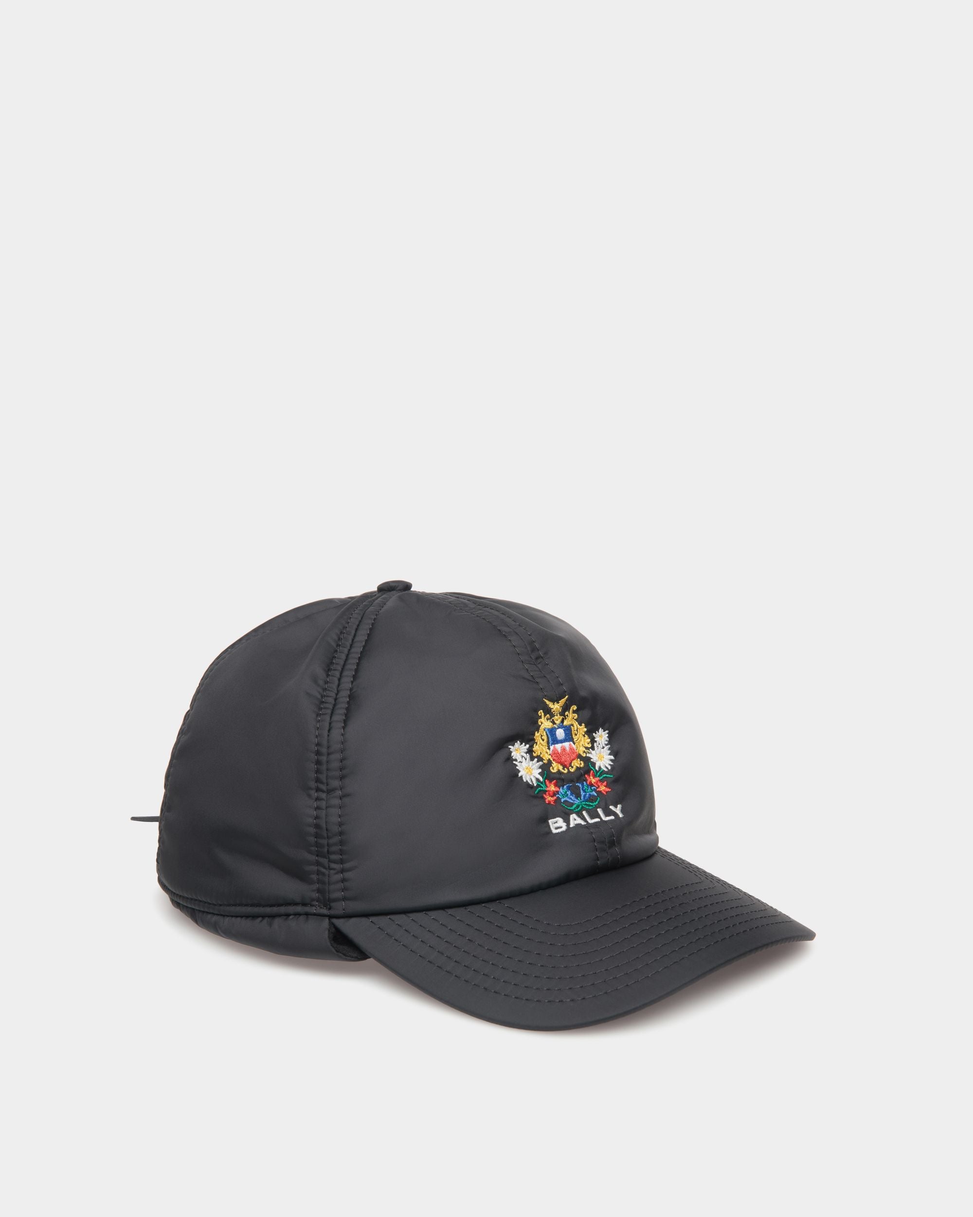 Chapeau Aviateur De La Capsule D’hiver En Nylon Recyclé Noir Orné De Fleurs Des Alpes - Homme - Bally - 01