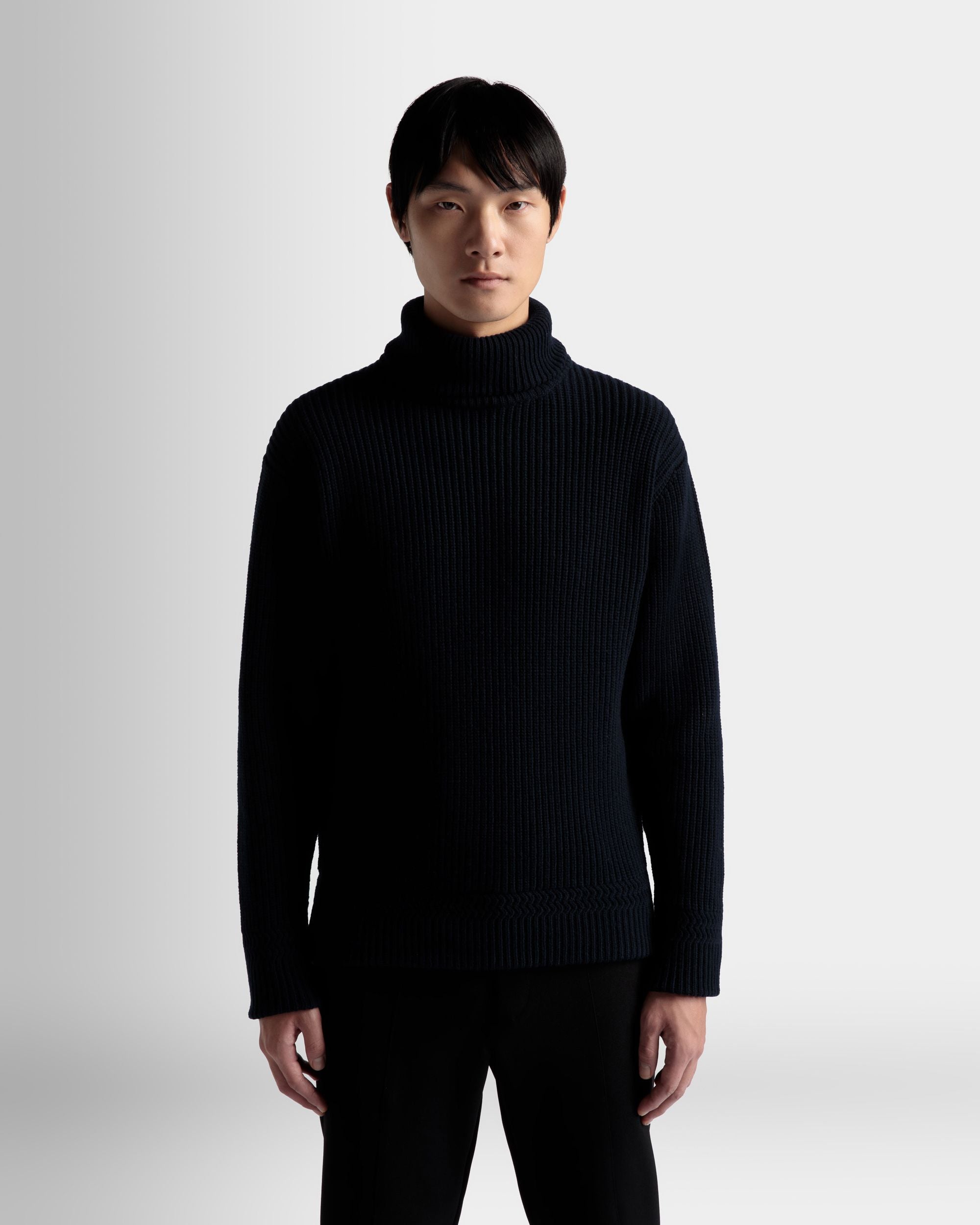 Pull À Col Roulé En Laine Bleu Foncé - Homme - Bally - 03