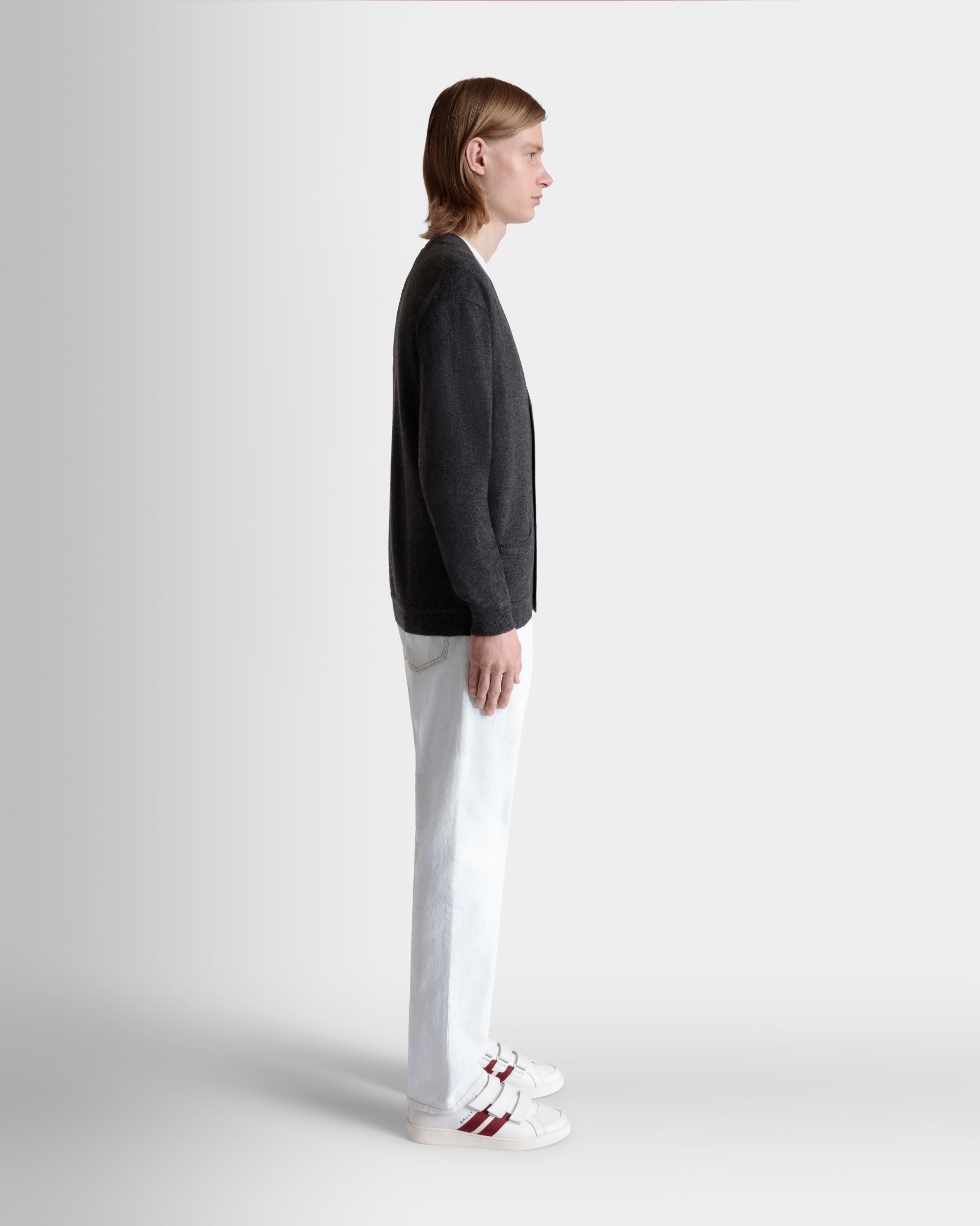 Cardigan En Cachemire Gris Foncé Orné D’un Logo Bally Crest - Homme - Bally - 05