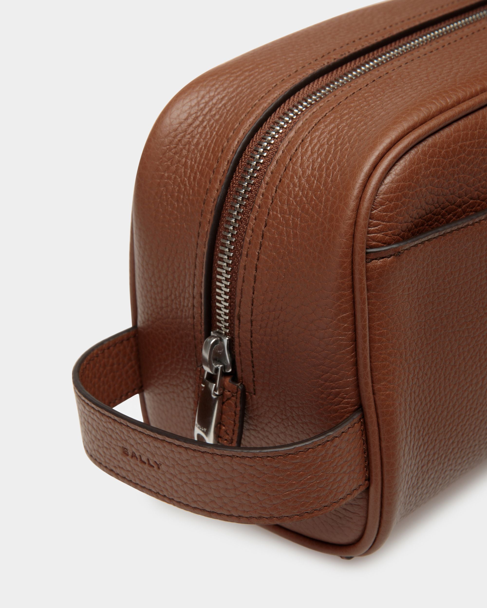 Trousse De Toilette Ribbon En Cuir Marron - Homme - Bally - 04