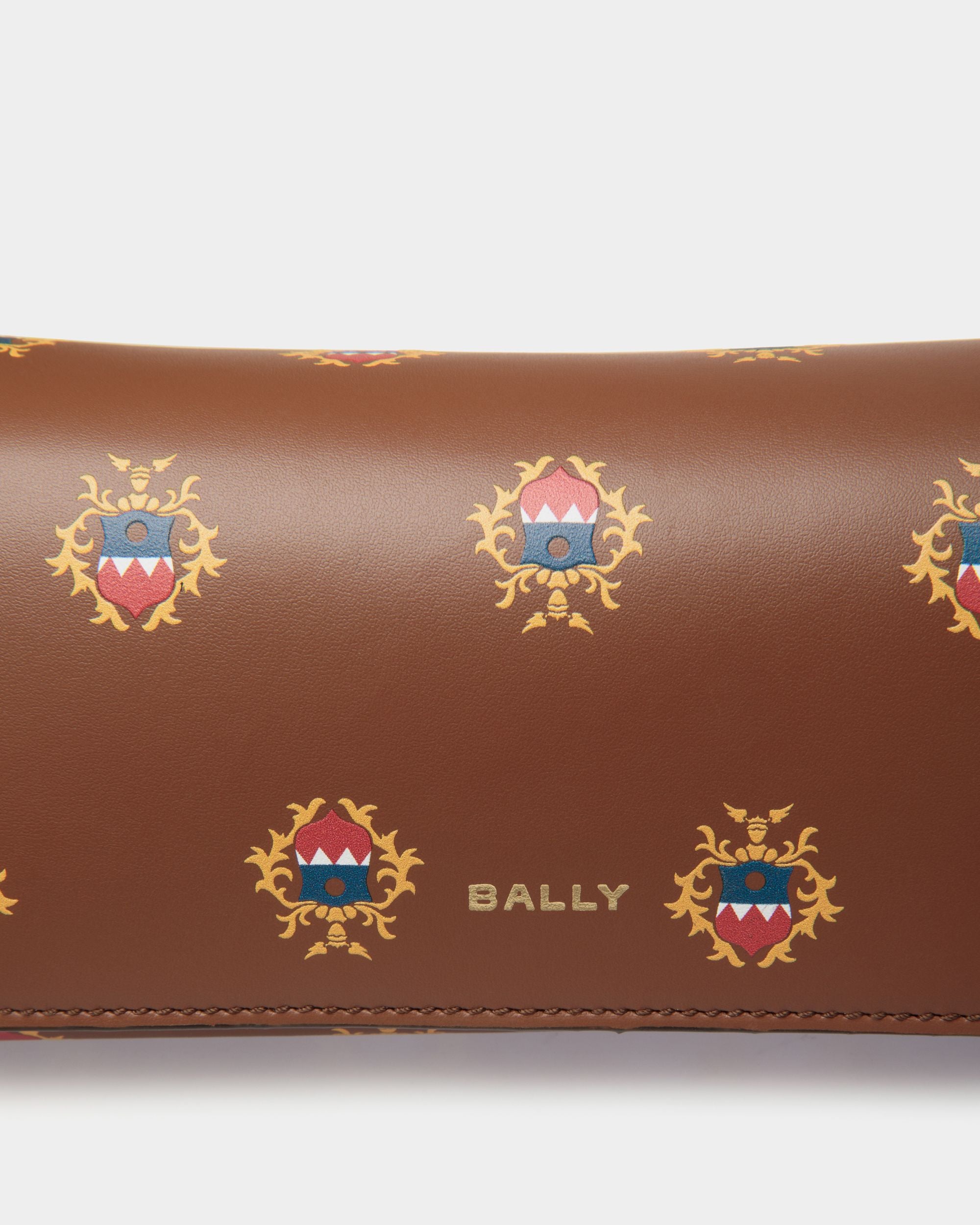 Étui À Lunettes Easy Bally En Cuir Marron Avec Un Imprimé Écusson Bally Crest - Homme - Bally - 04