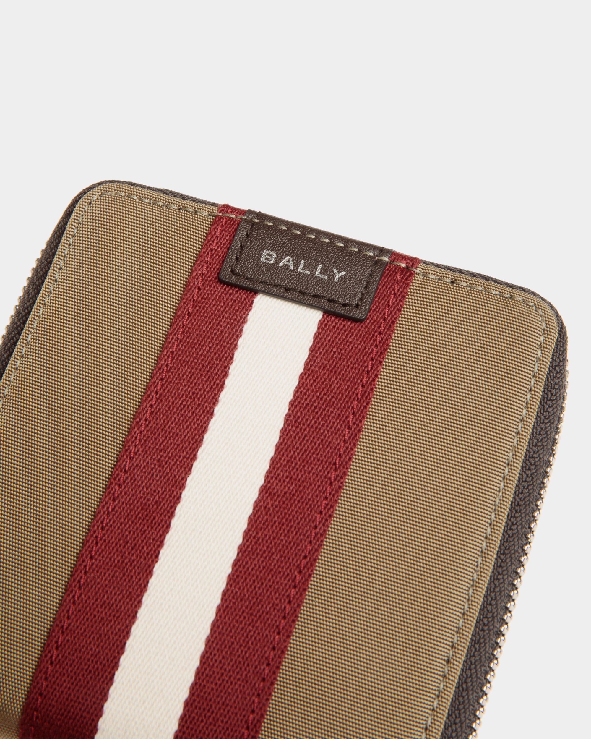 Portefeuille Code À Deux Volets En Nylon Camel - Homme - Bally - 04