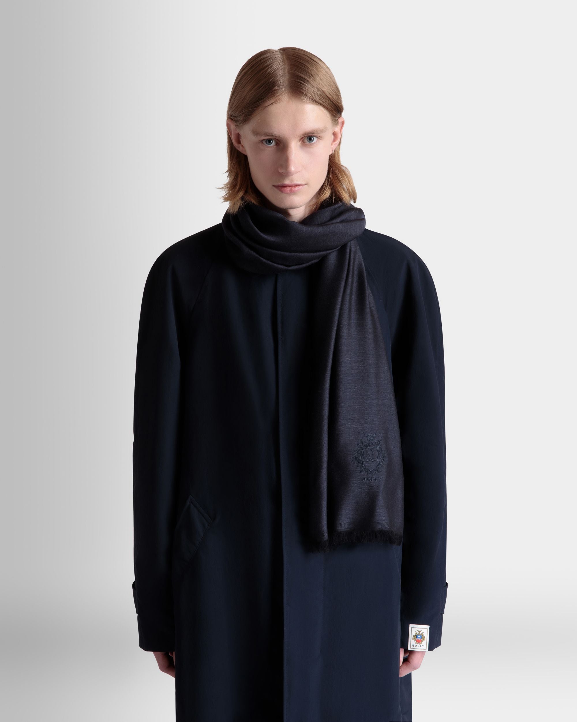 Écharpe Avec Détail Bally Crest En Soie Et Cachemire Navy Blue - Homme - Bally - 02