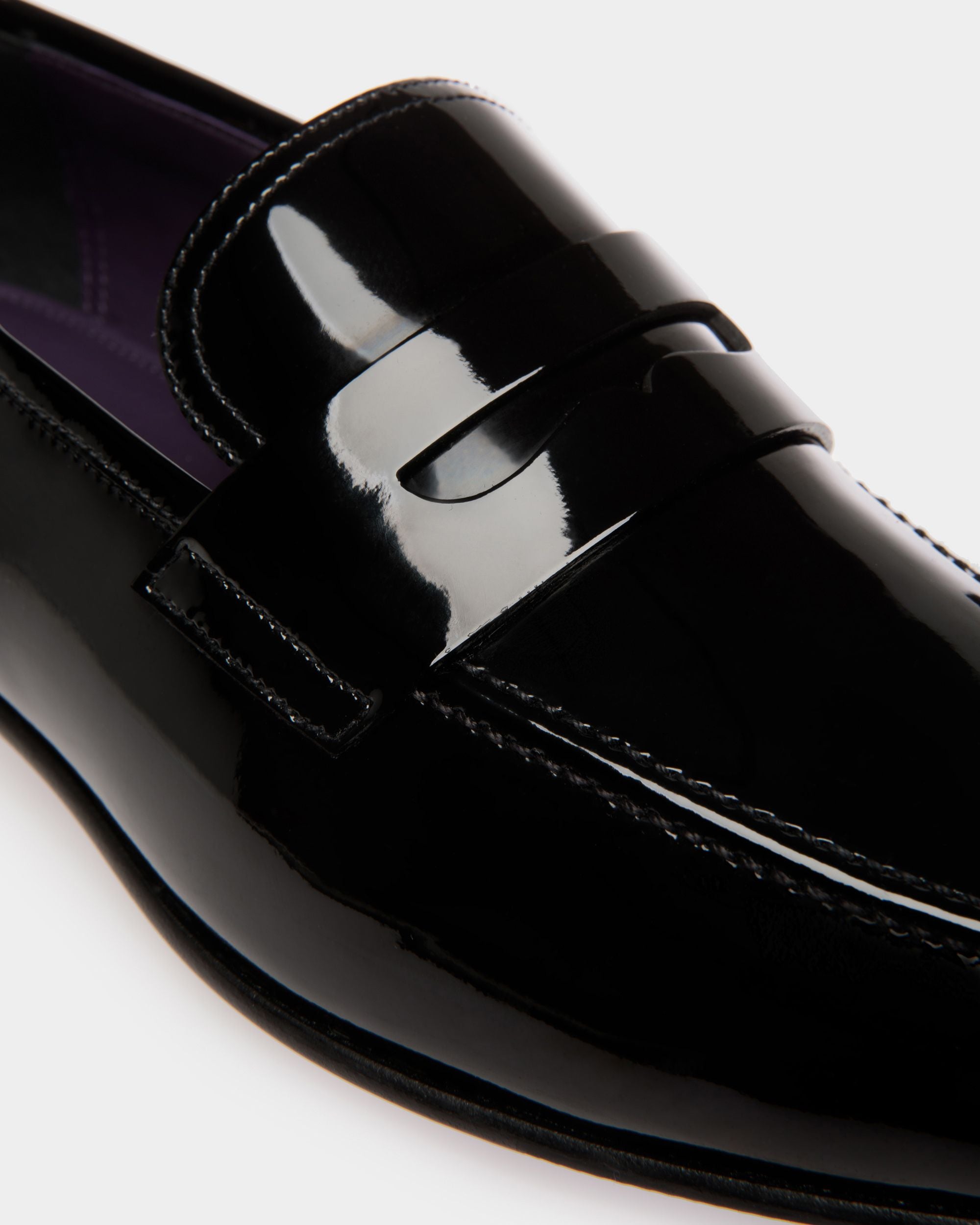 Mocassin Suisse en Cuir Verni Noir - Homme - Bally - 04