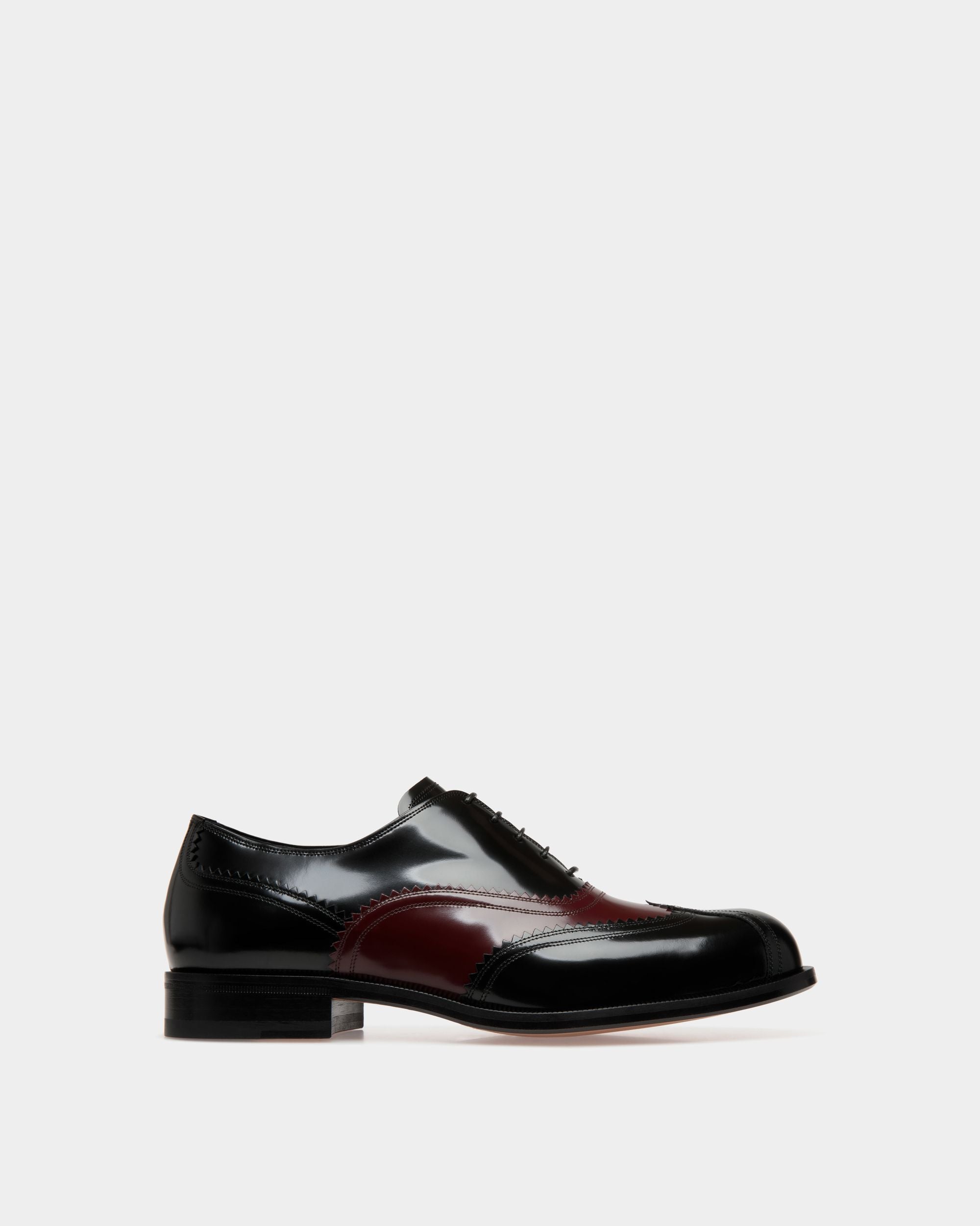 Richelieu Spiegel En Cuir Noir Et Deep Burgundy - Homme - Bally - 01