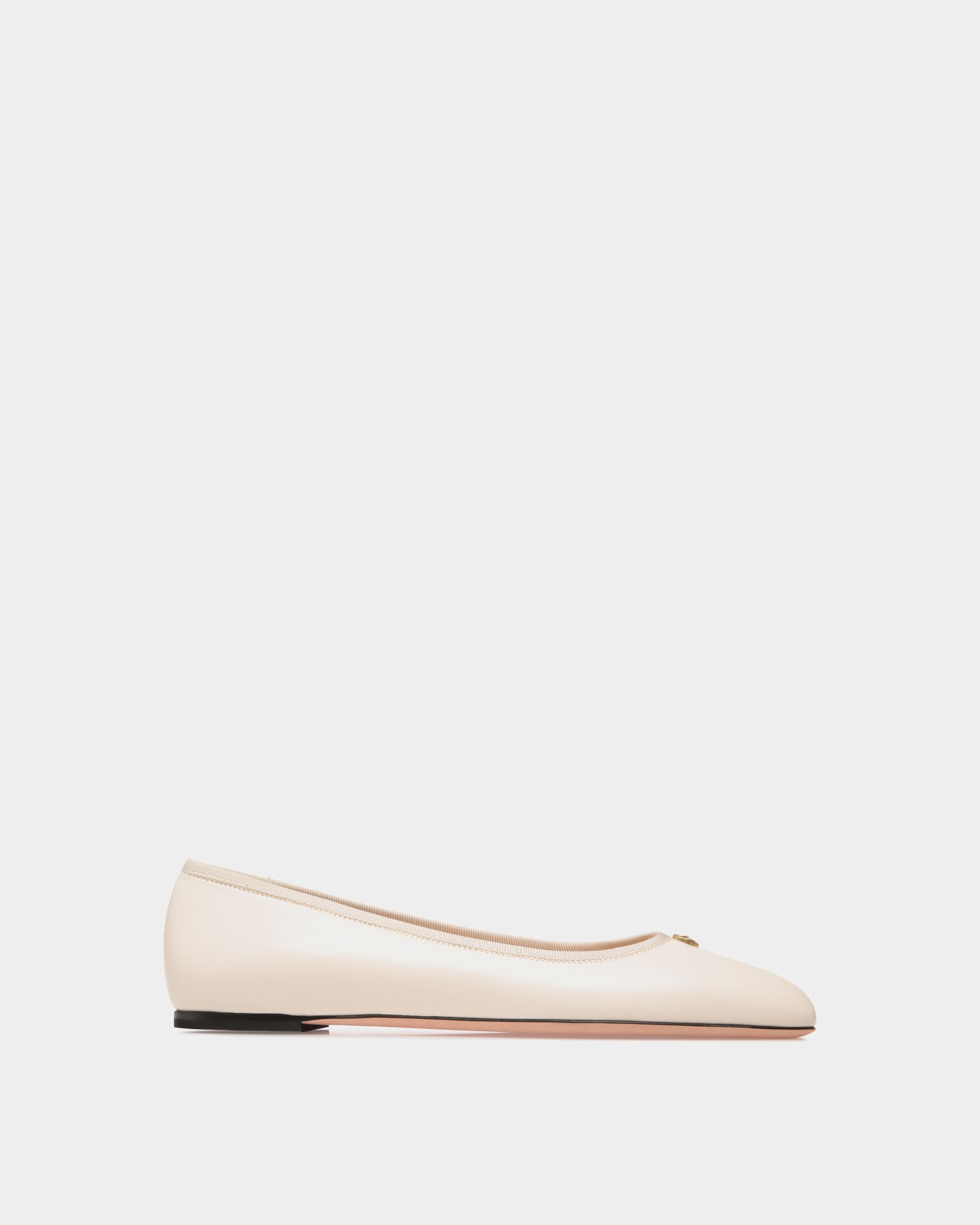 Ballyrina Flat In White Leather - Femme - Bally - 01