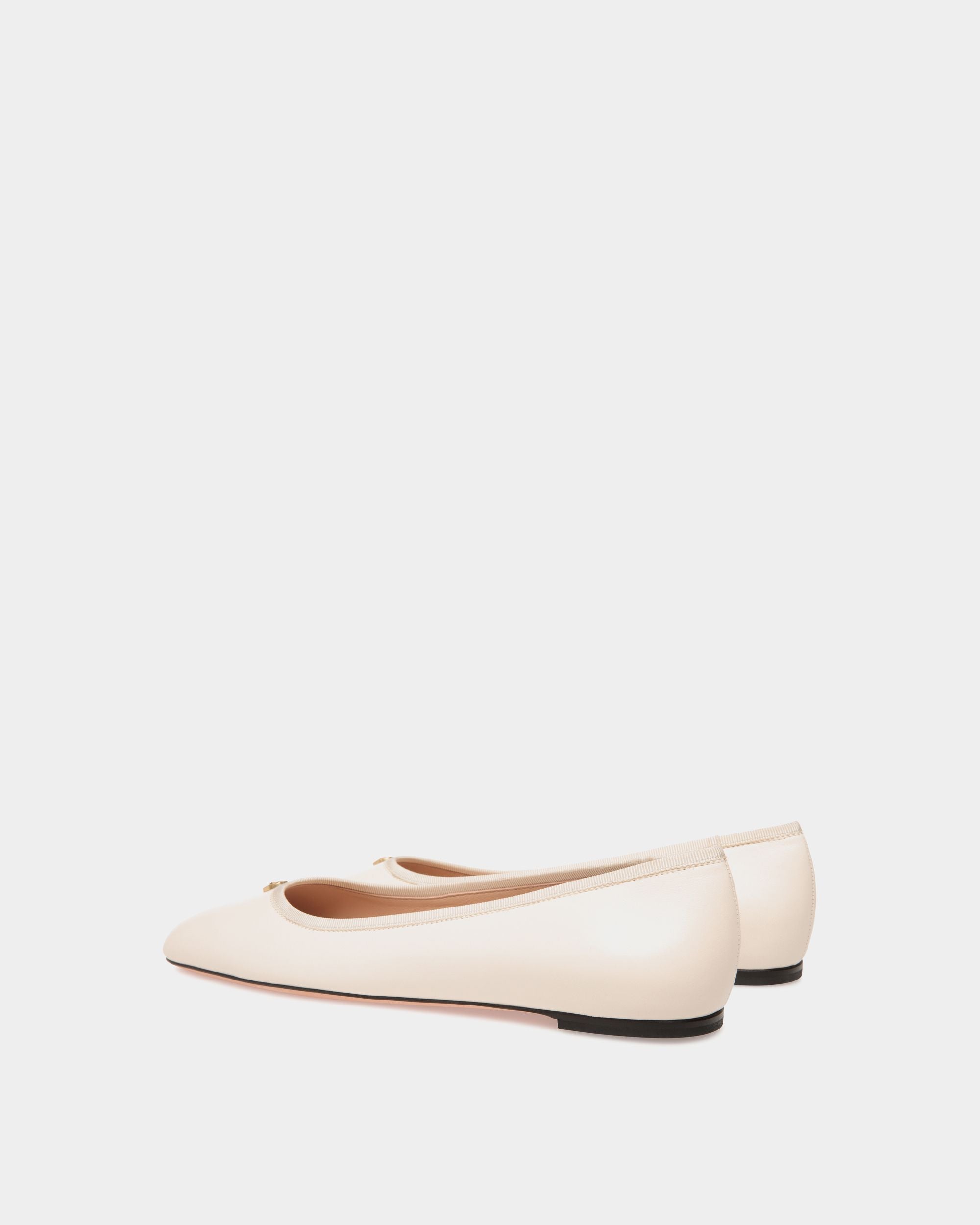 Ballyrina Flat In White Leather - Femme - Bally - 03