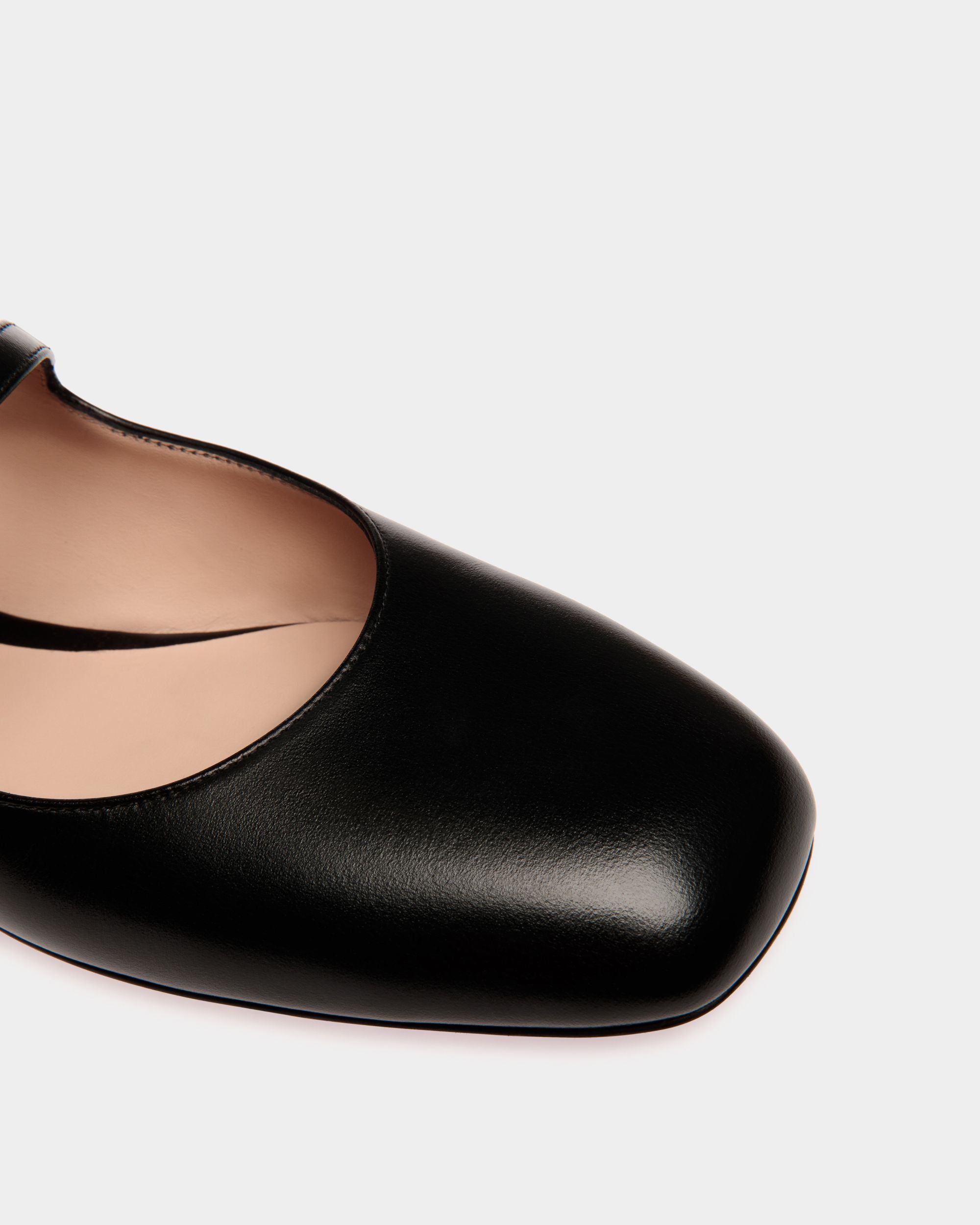 Chaussure À Talon Plat Ballyrina En Cuir Noir - Femme - Bally - 05