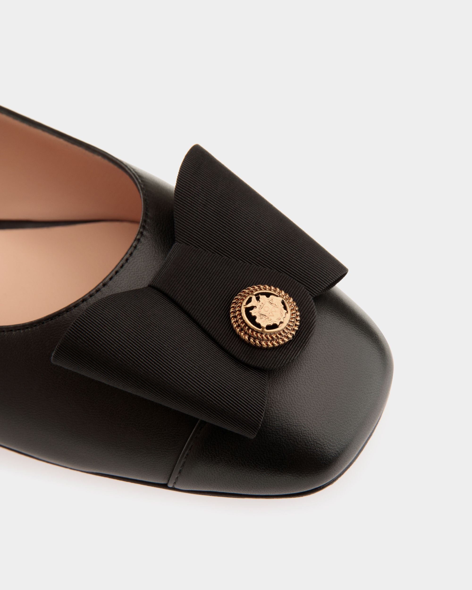 Chaussure À Talon Plat B-Bow En Cuir Noir - Femme - Bally - 06