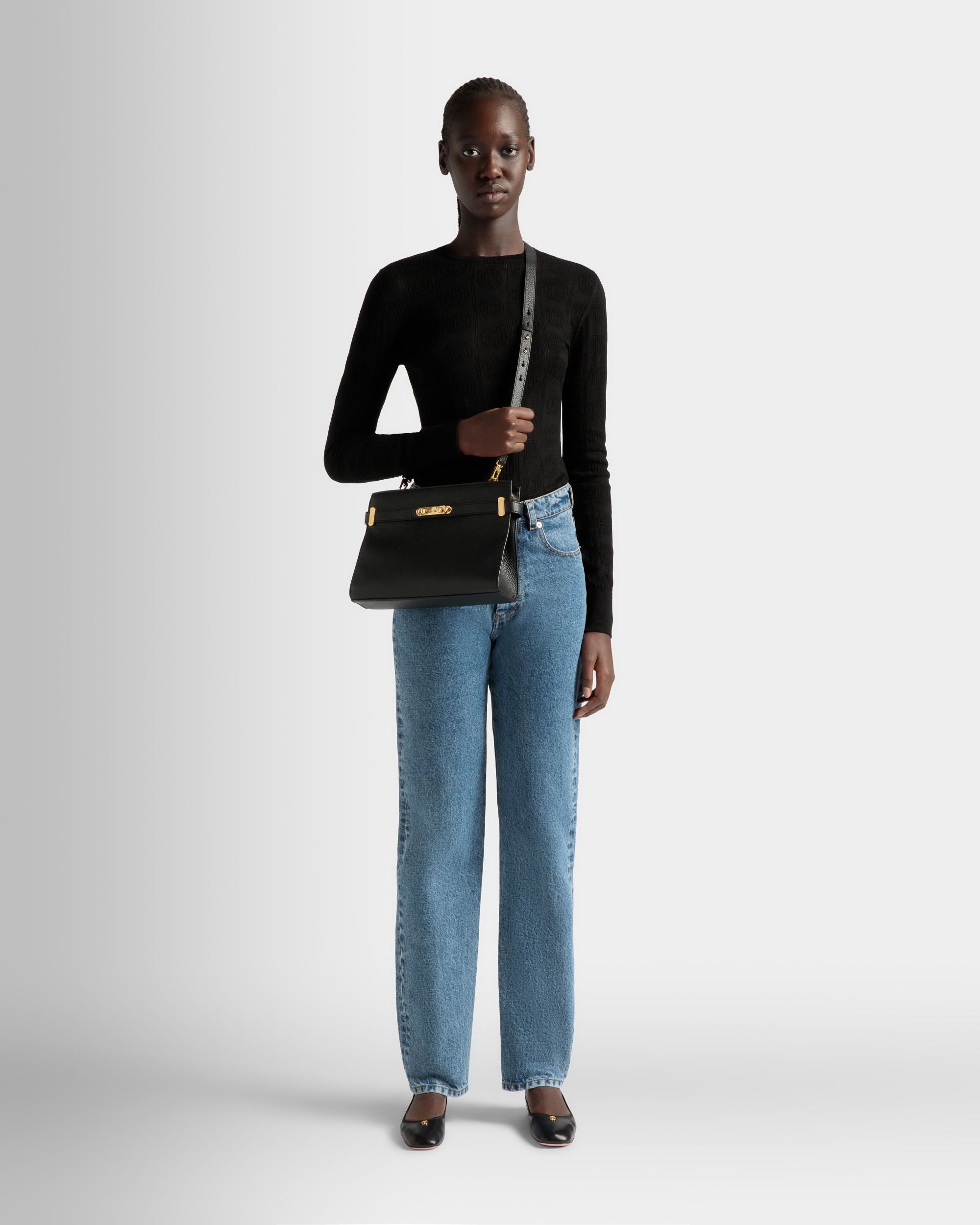 Sac D’épaule Carriage En Cuir Grainé Noir - Femme - Bally - 02