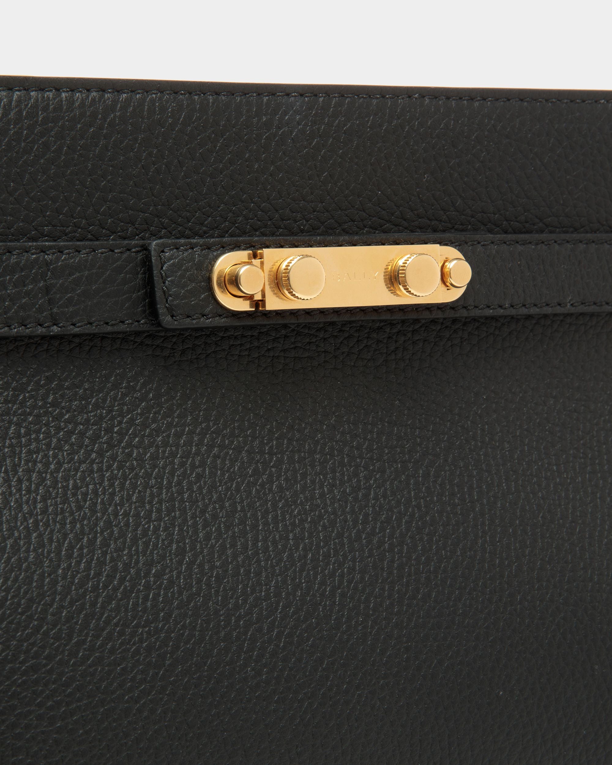 Sac D’épaule Carriage En Cuir Grainé Noir - Femme - Bally - 06