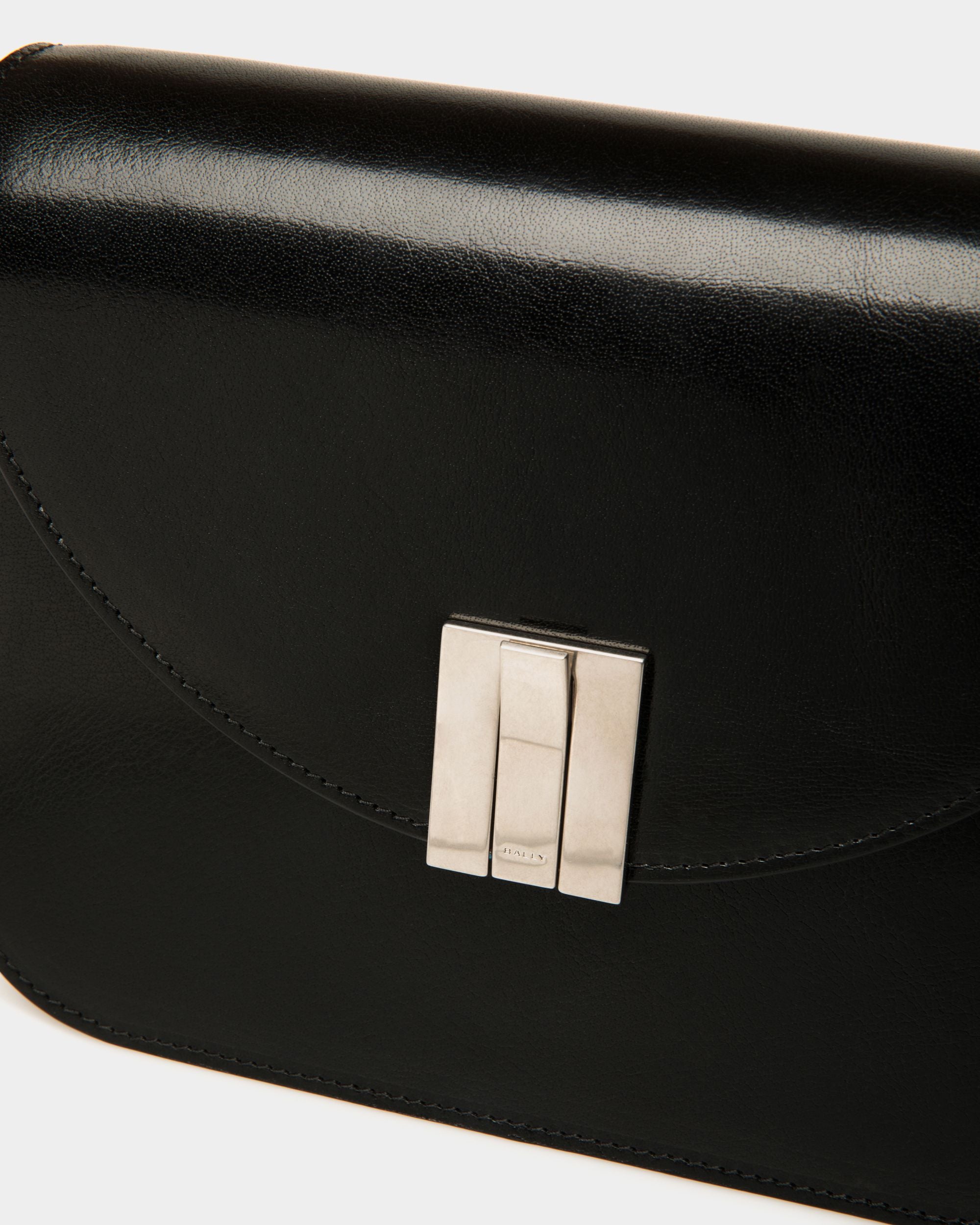 Sac À Bandoulière Ollam En Cuir Noir - Femme - Bally - 05