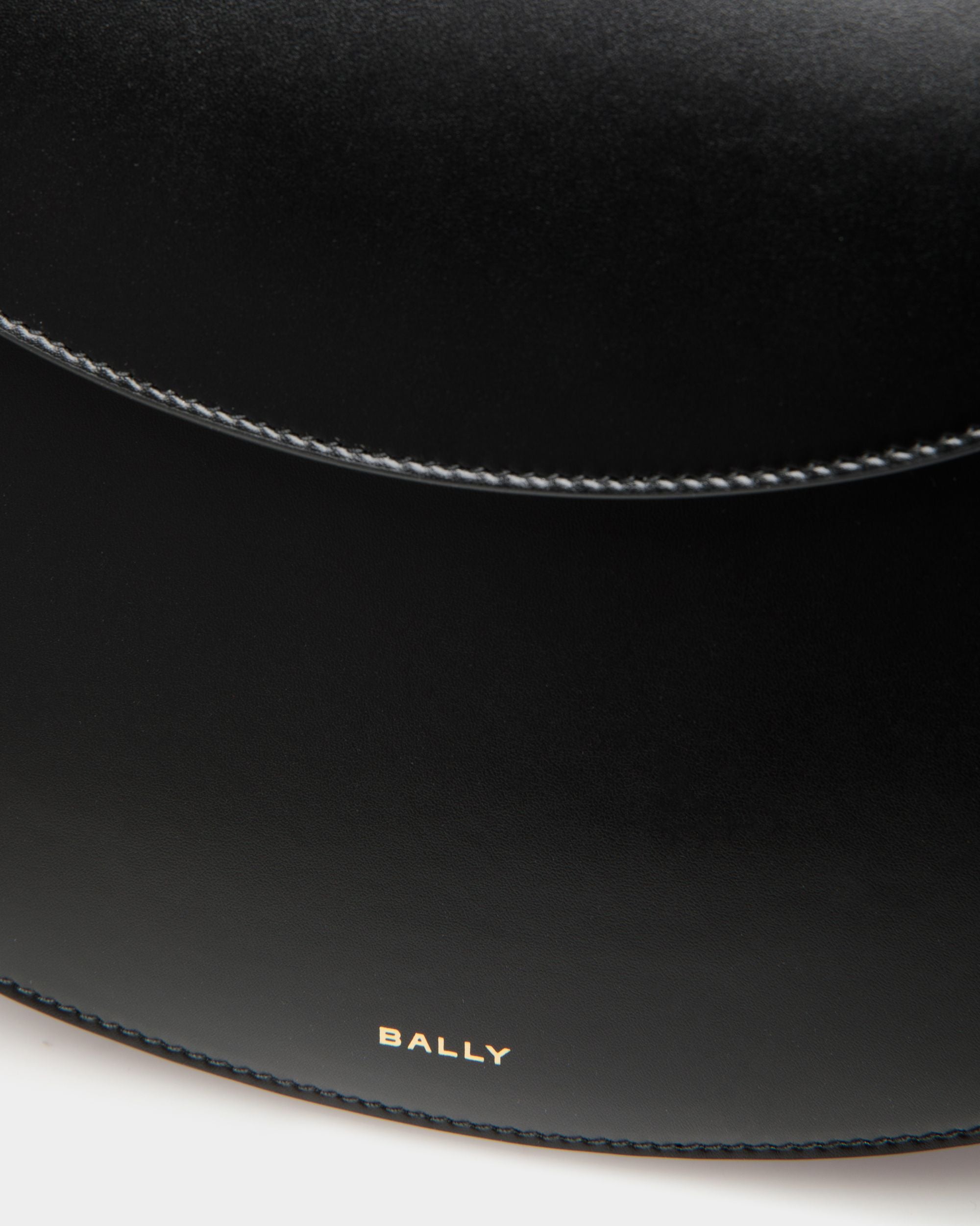 Sac À Bandoulière Lune En Cuir Noir - Femme - Bally - 06