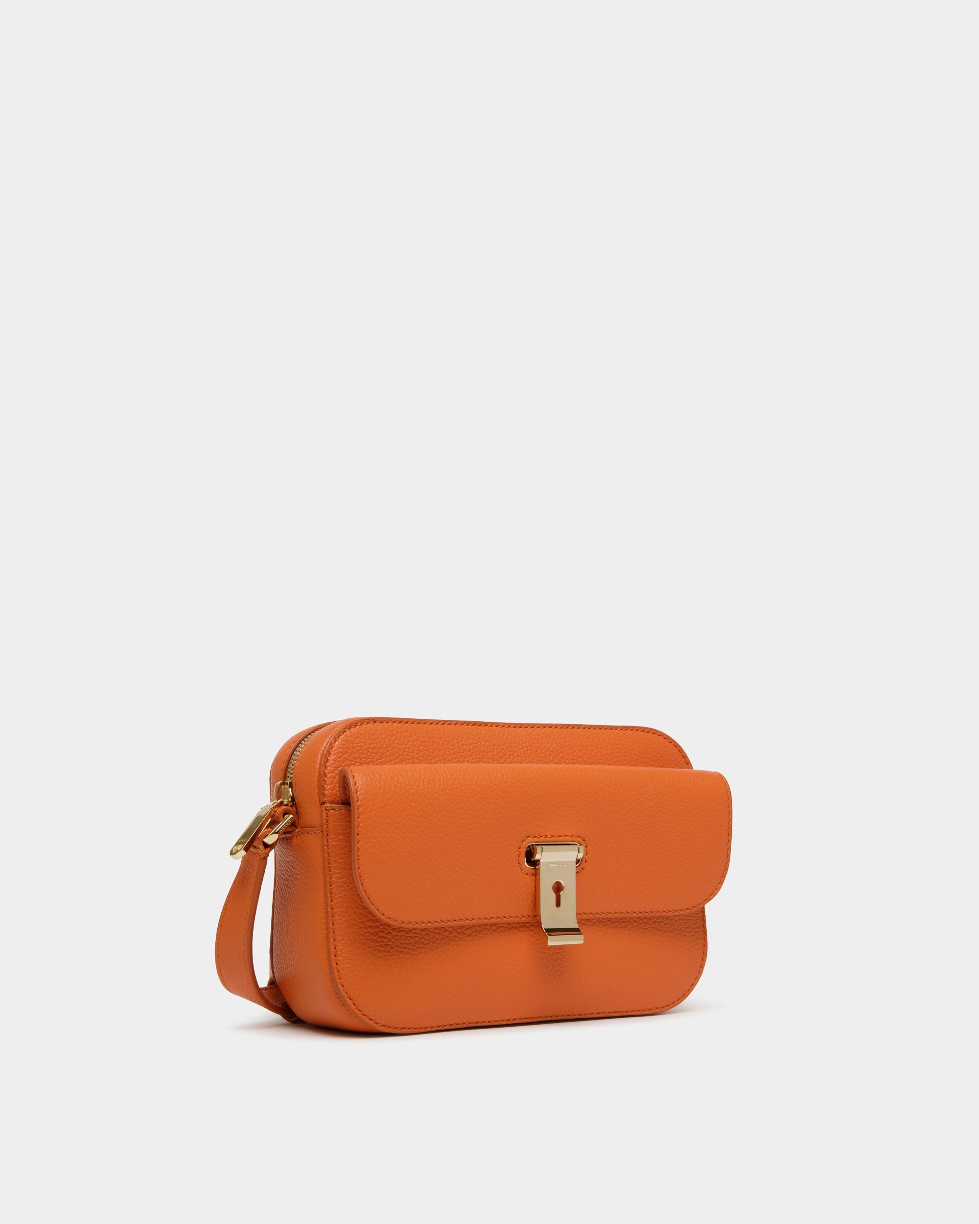 Petit Sac À Bandoulière Lock Me En Cuir Grainé Koi Orange - Femme - Bally - 03