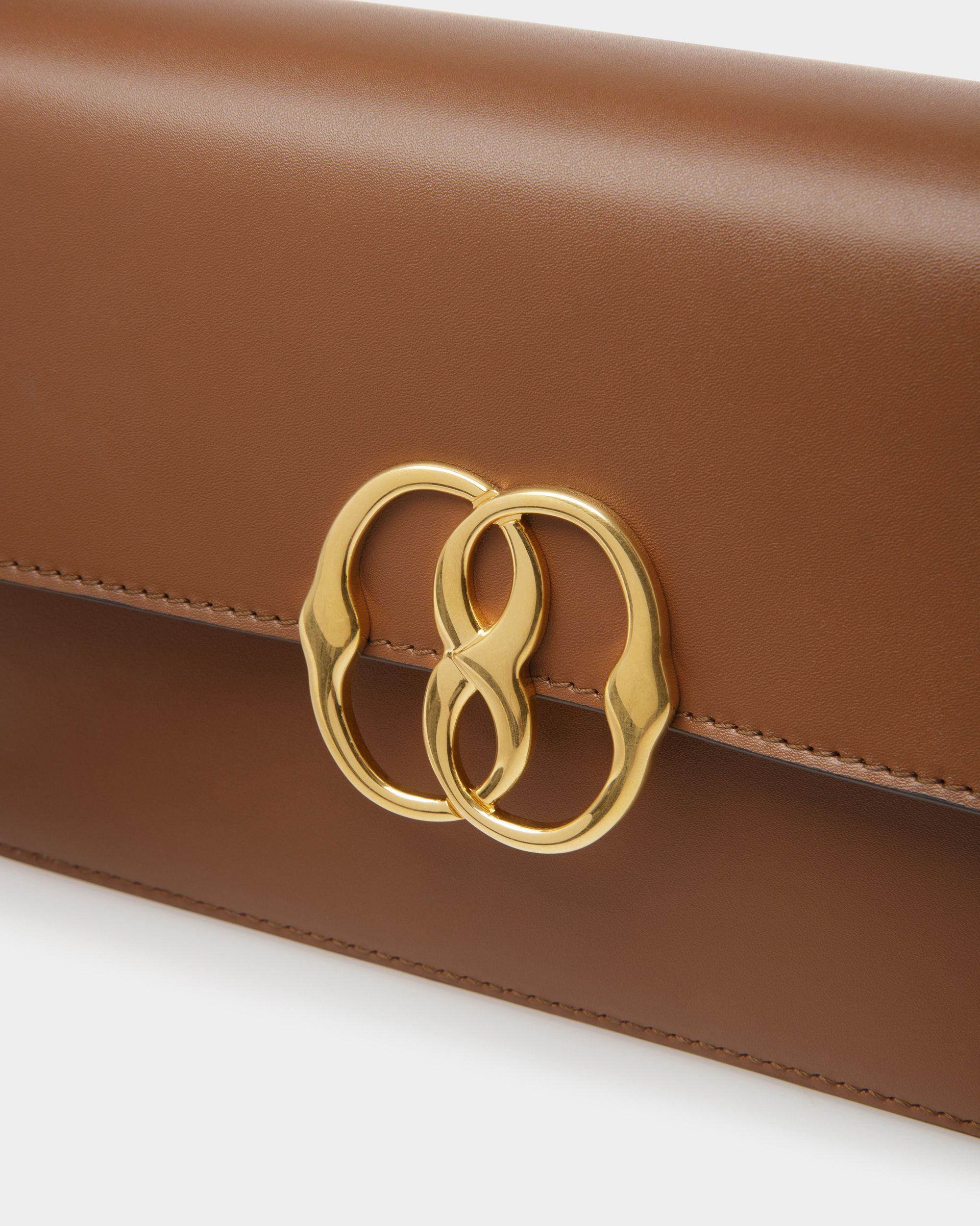 Sac D’épaule Emblem En Cuir Marron - Femme - Bally - 05
