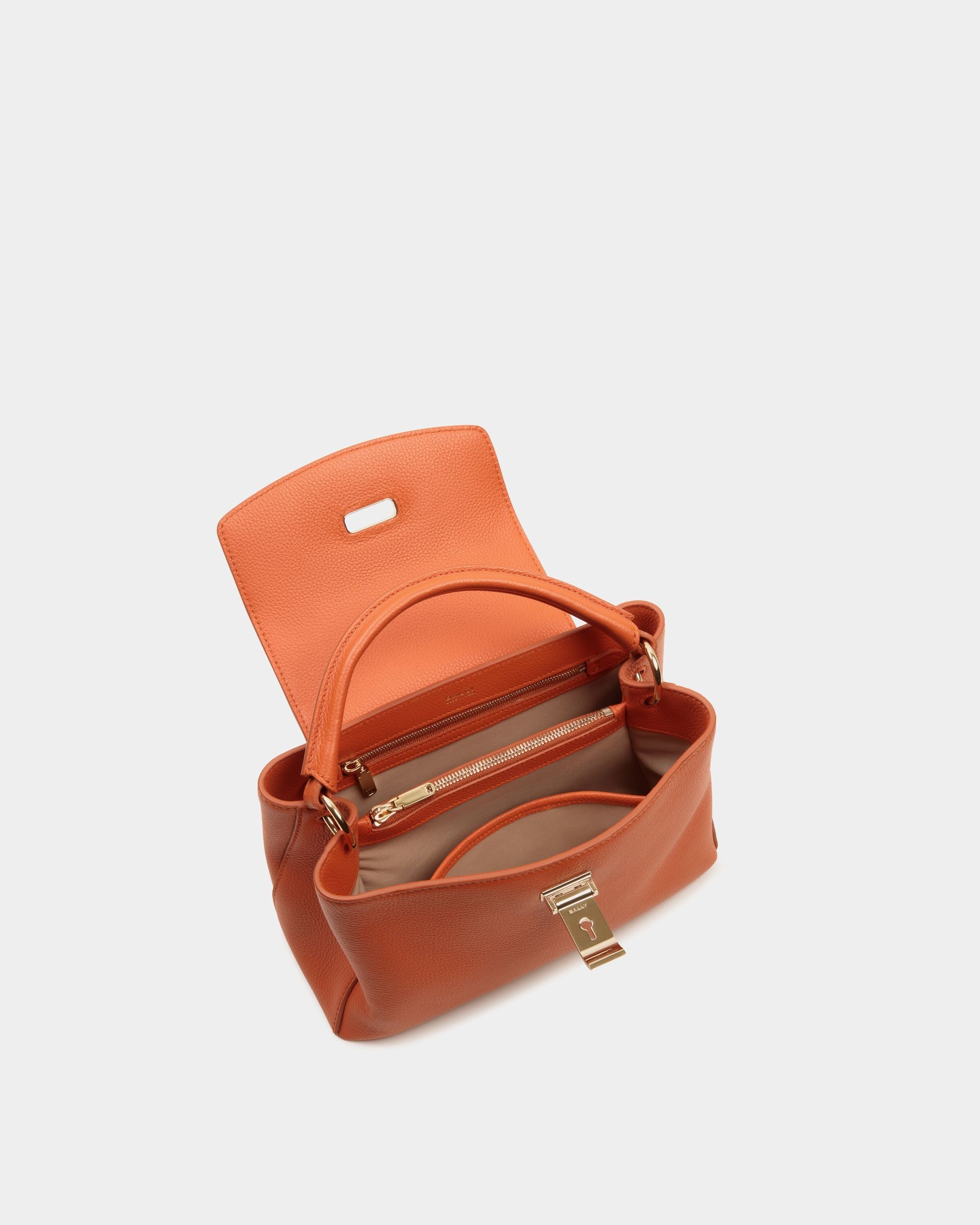 Petit Sac À Anse Supérieure Lock Me En Cuir Grainé Koi Orange - Femme - Bally - 05