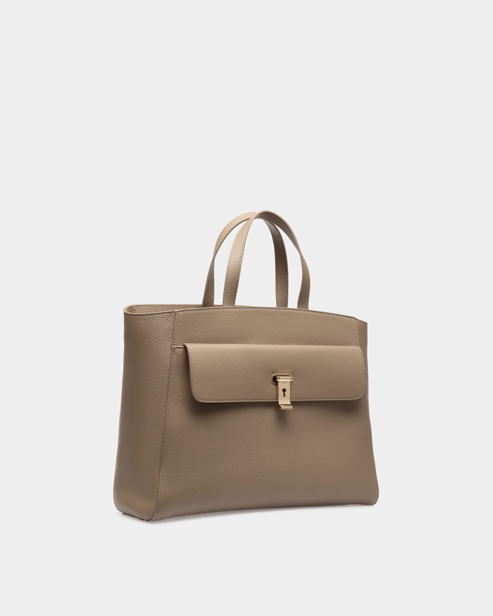 Sac Cabas Lock Me En Cuir Grainé Taupe - Femme - Bally - 03