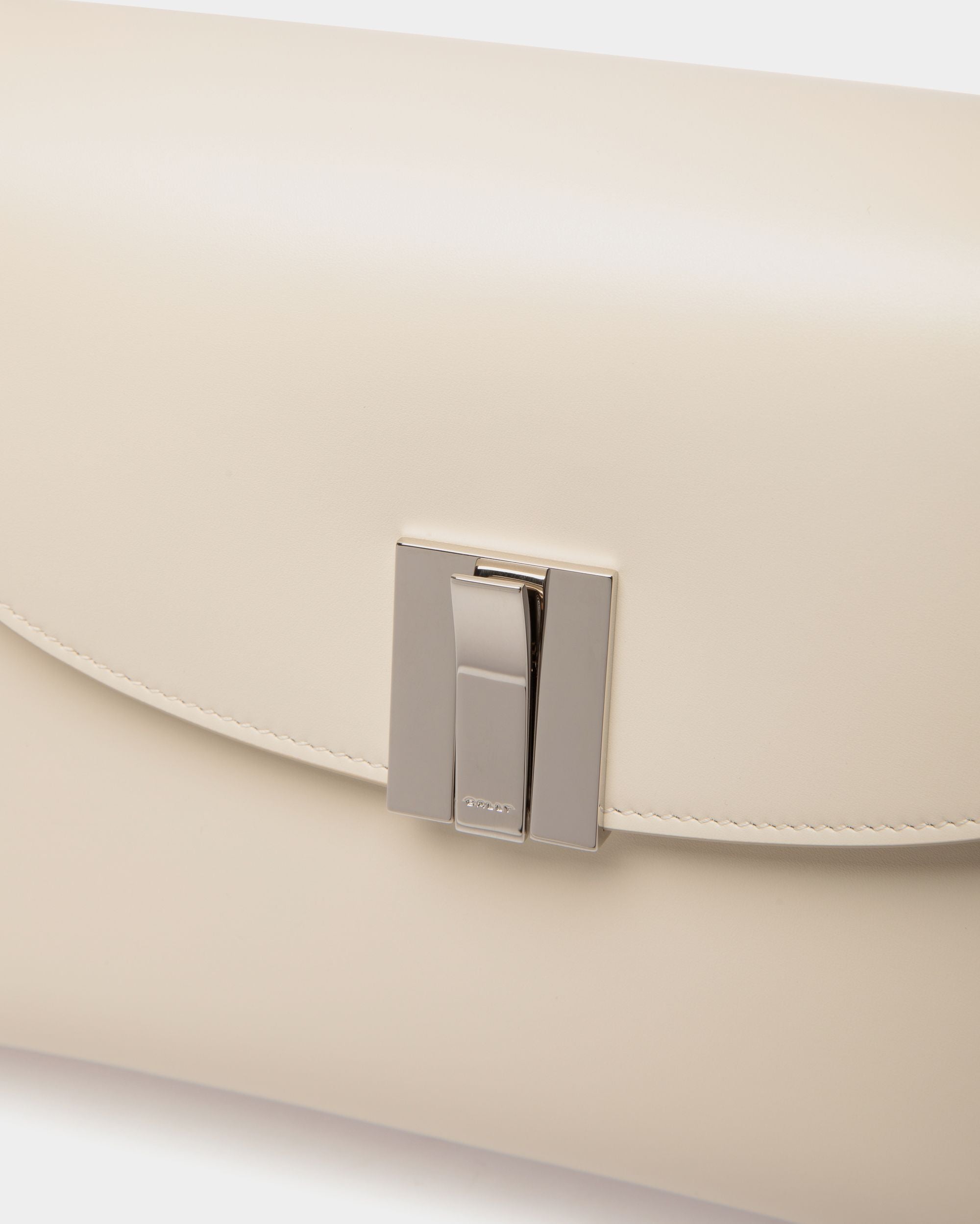 Sac D'épaule Ollam En Cuir Blanc - Femme - Bally - 06