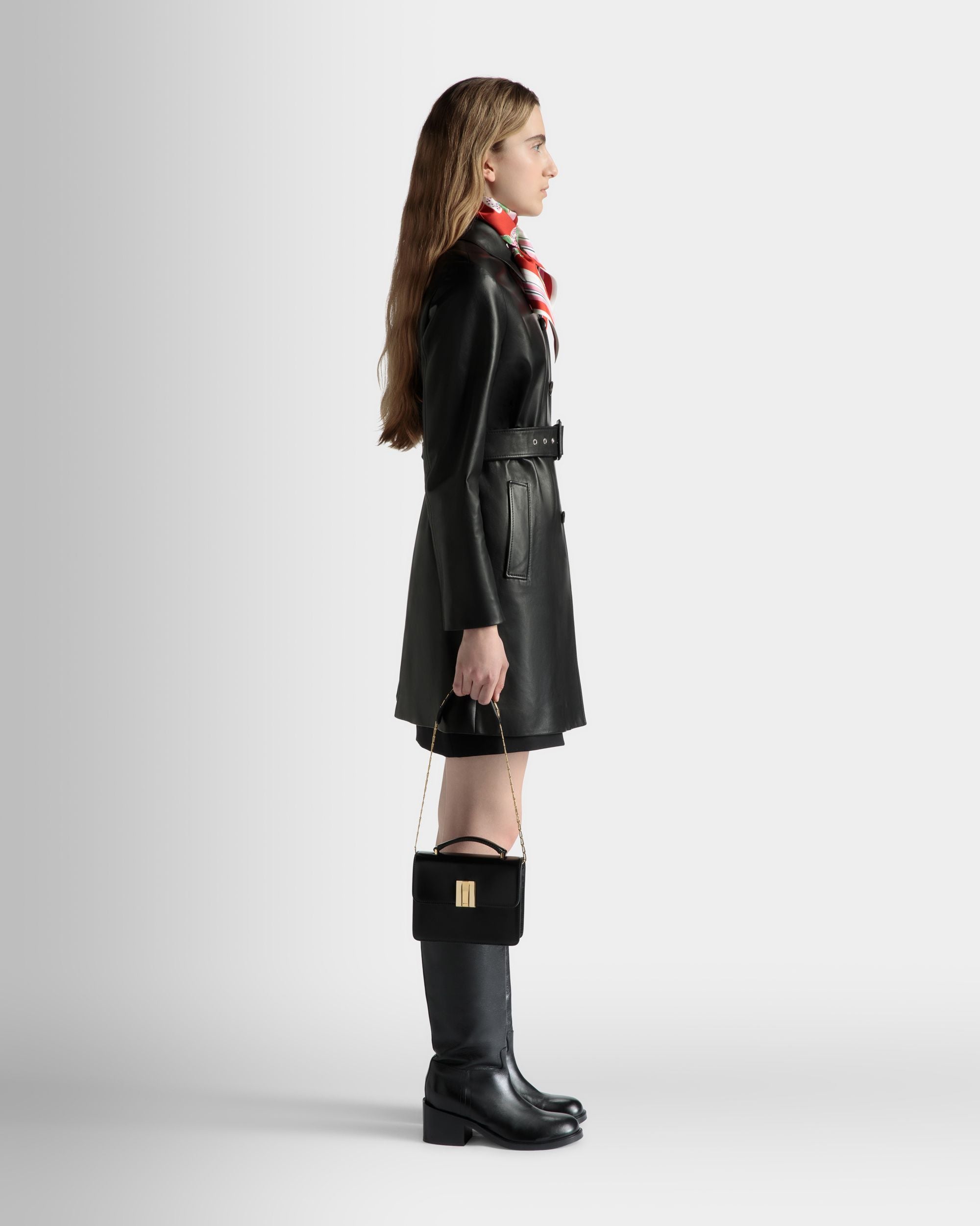 Mini Sac À Anse Supérieure Ollam En Cuir Brossé Noir - Femme - Bally - 02