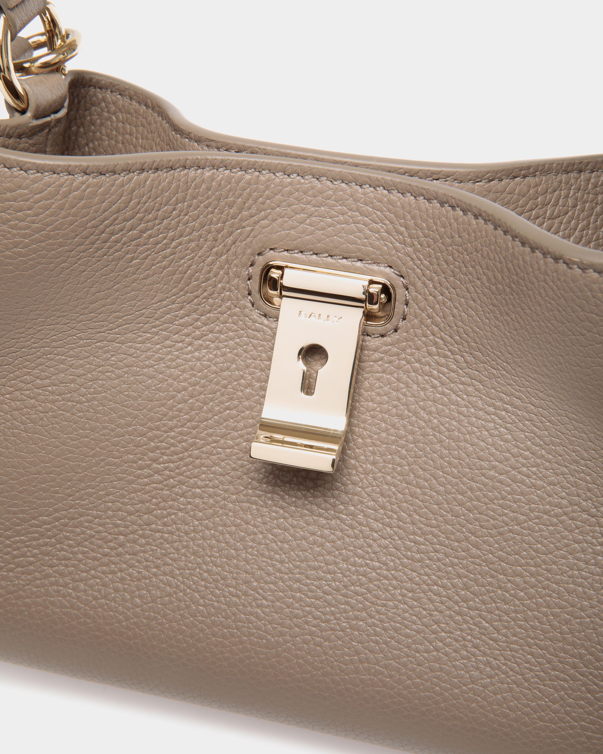 Minisac Lock Me En Cuir Grainé Taupe - Femme - Bally - 05