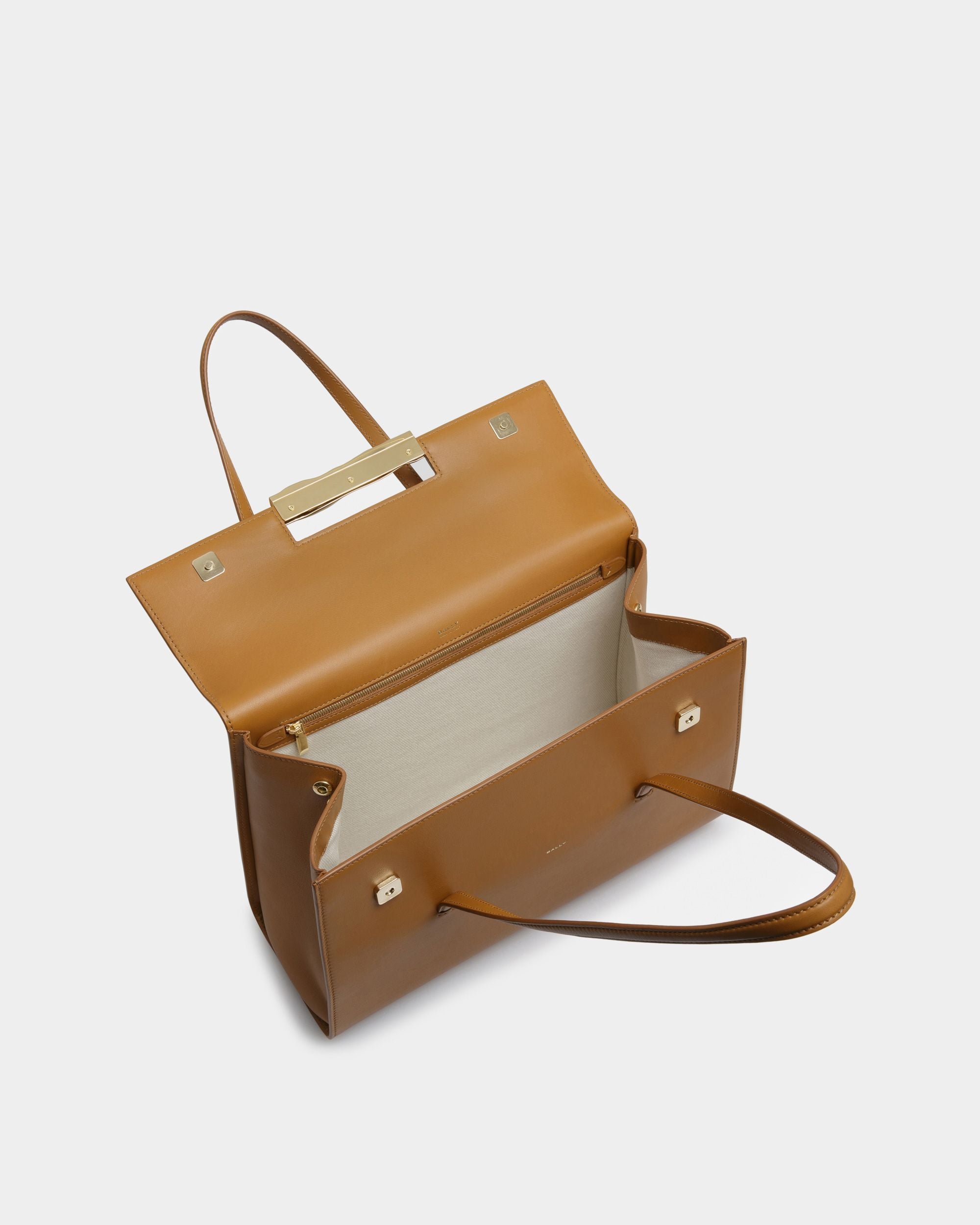 Sac d’épaule Baroque En Cuir Couleur Désert - Femme - Bally - 05