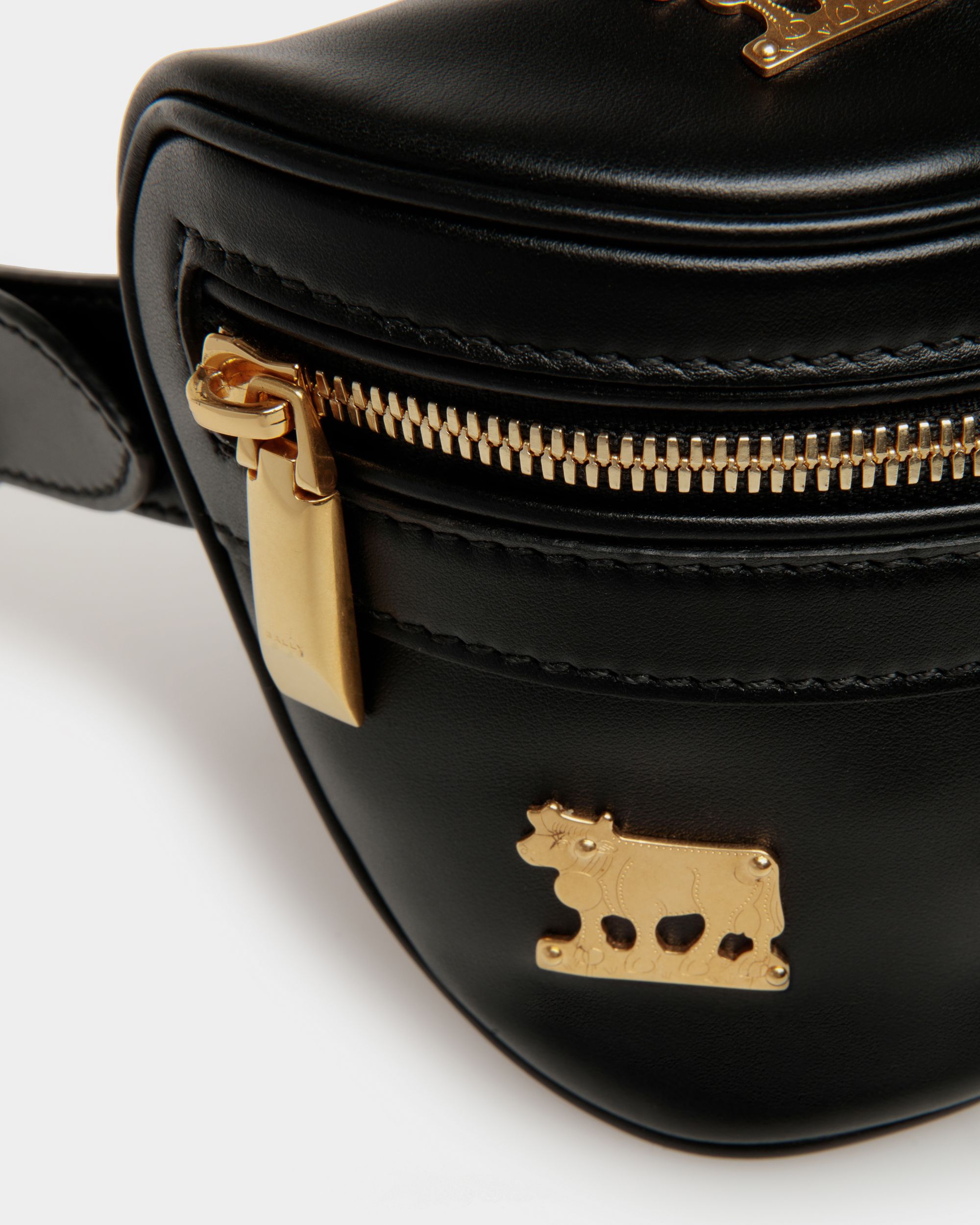 Sac Banane Mountain En Cuir Noir - Femme - Bally - 06
