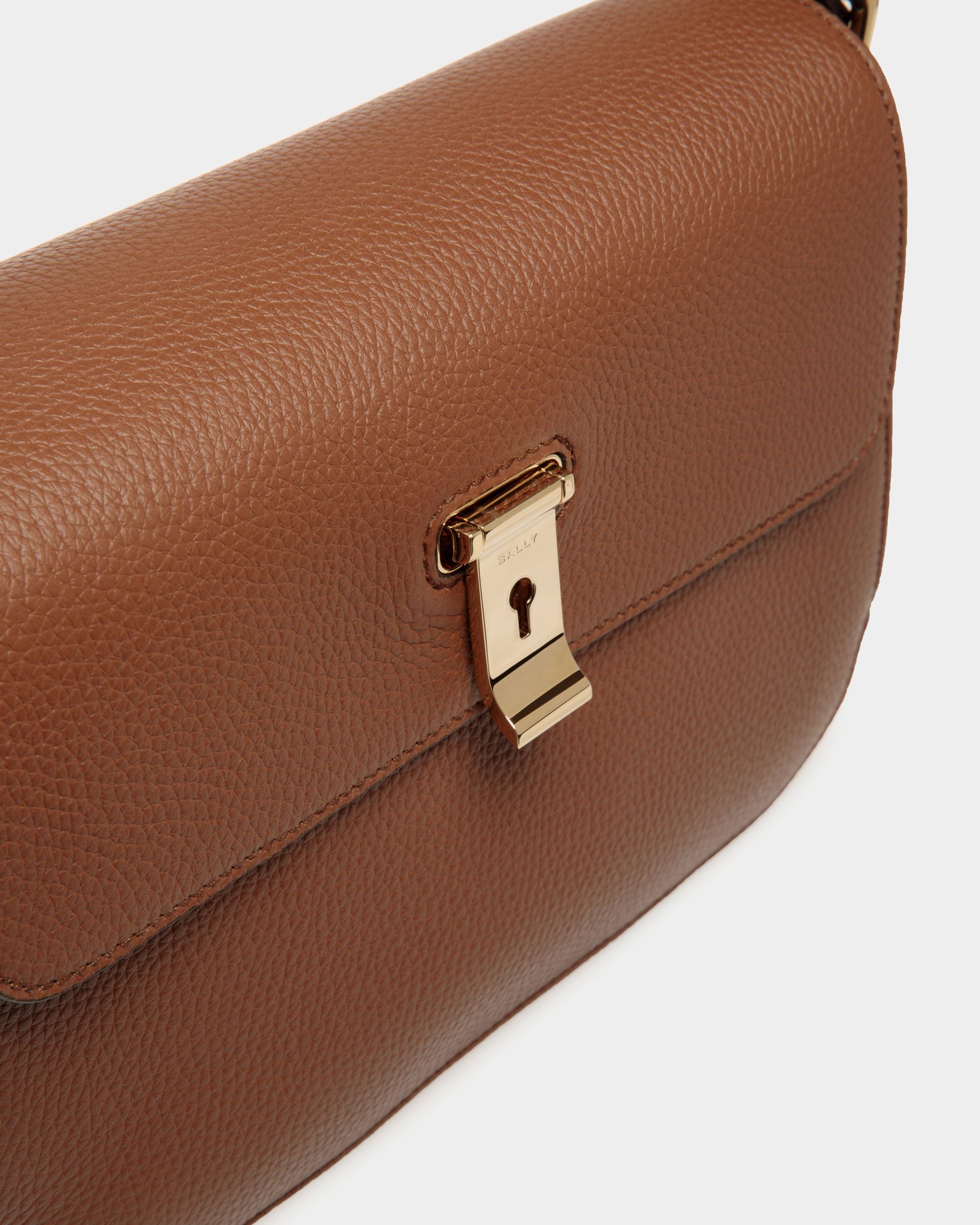 Sac D’épaule Lock Me En Cuir Grainé Marron - Femme - Bally - 06