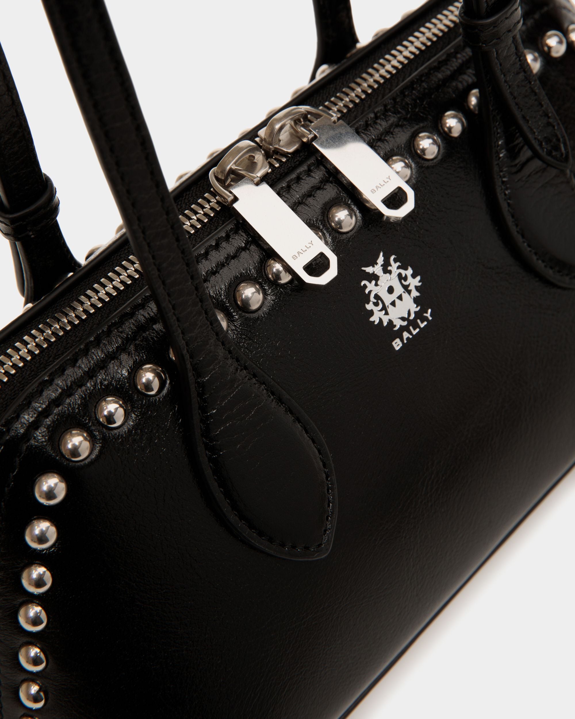 Minisac Ray En Cuir Noir Avec Clous - Femme - Bally - 06