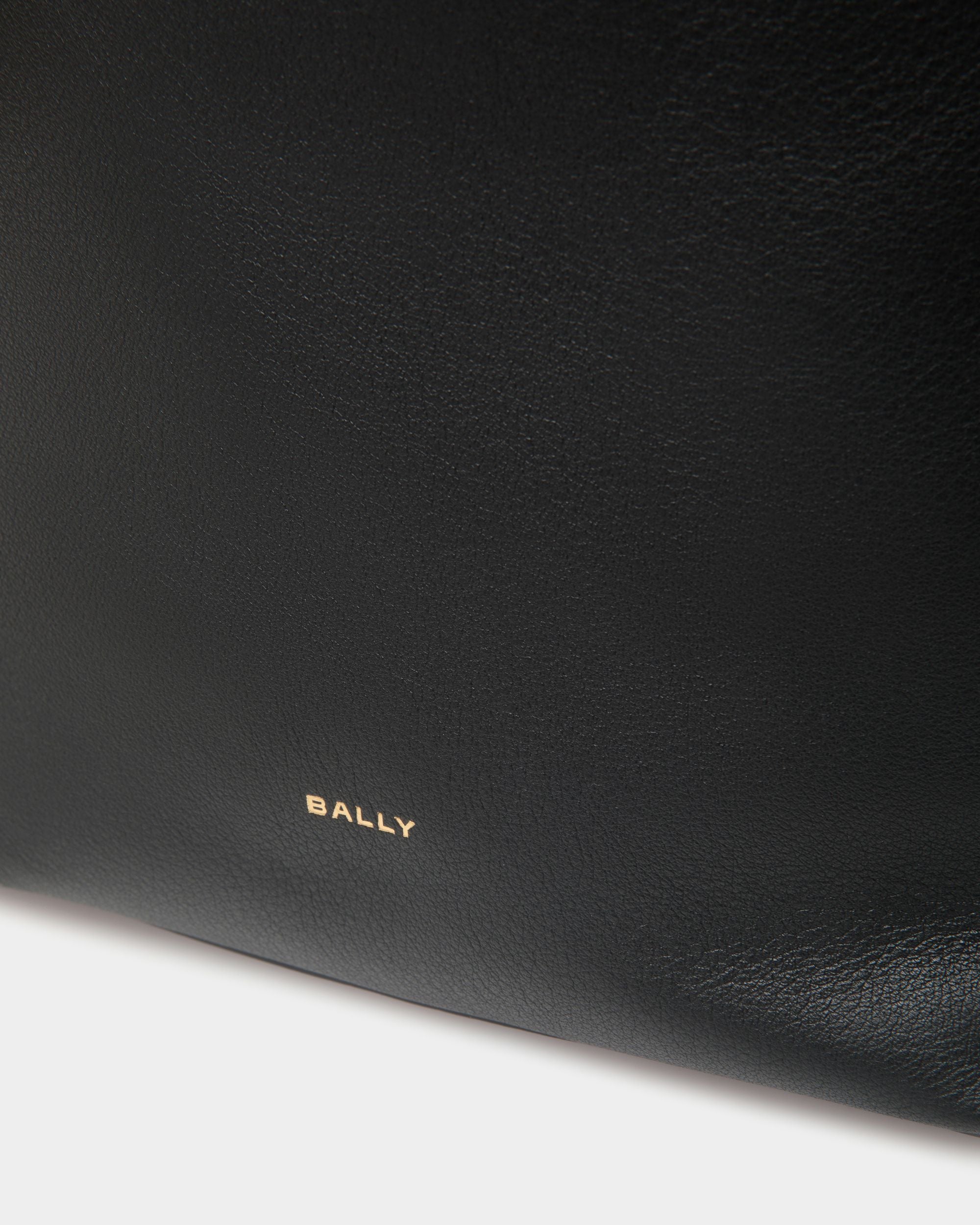 Sac Seau Code En Cuir Noir - Femme - Bally - 05